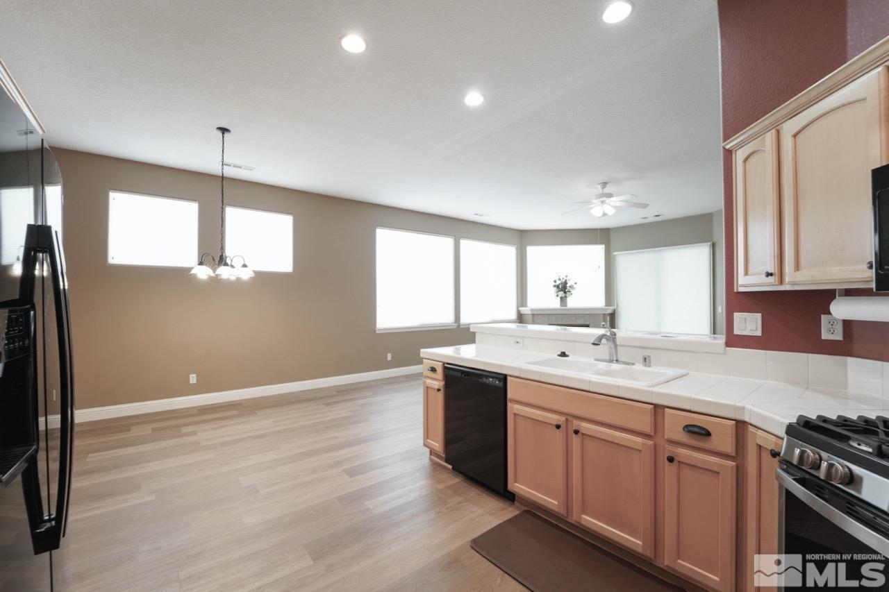 1218 Bandtail Drive Property Photo 10