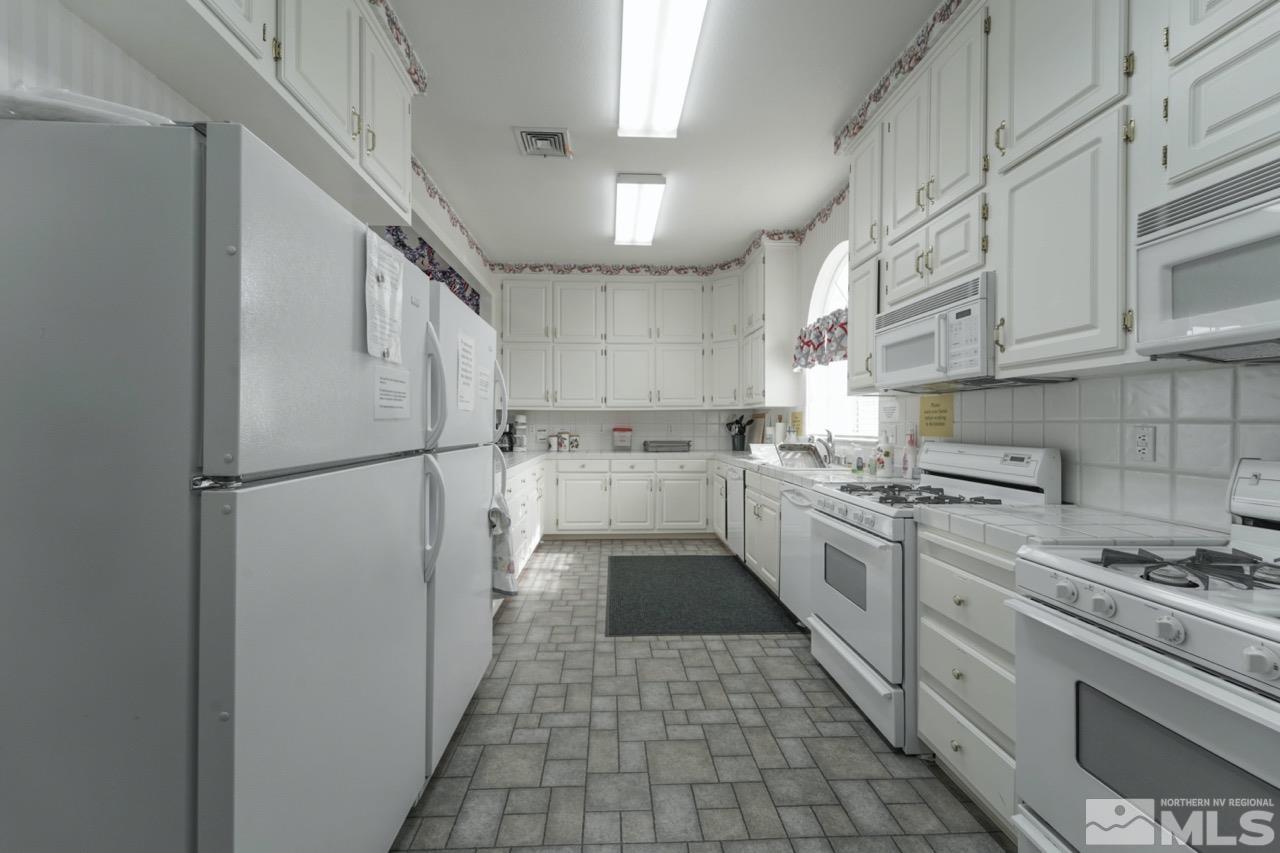 1218 Bandtail Drive Property Photo 28
