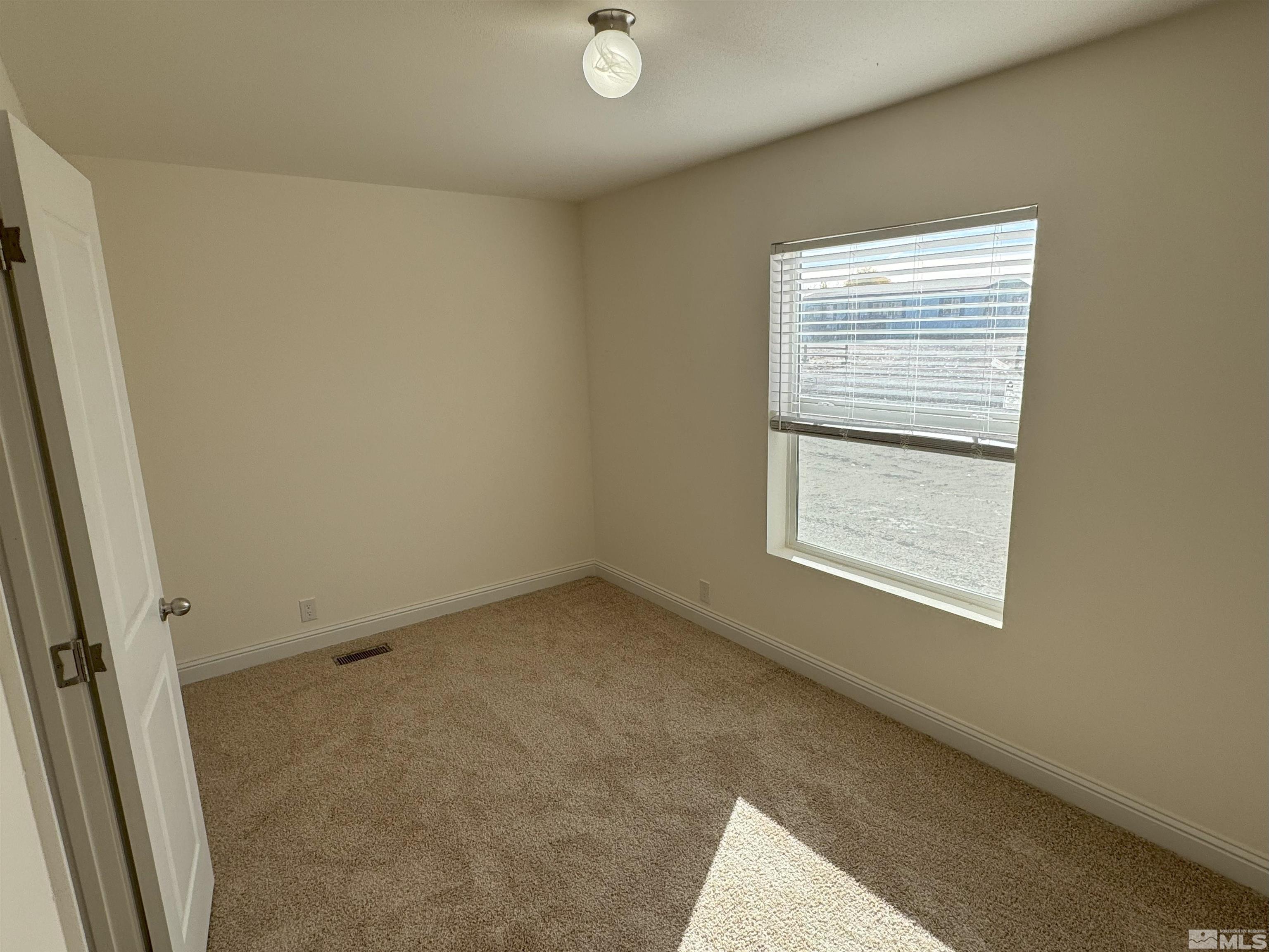 5816 Dillon Rd Property Photo 7