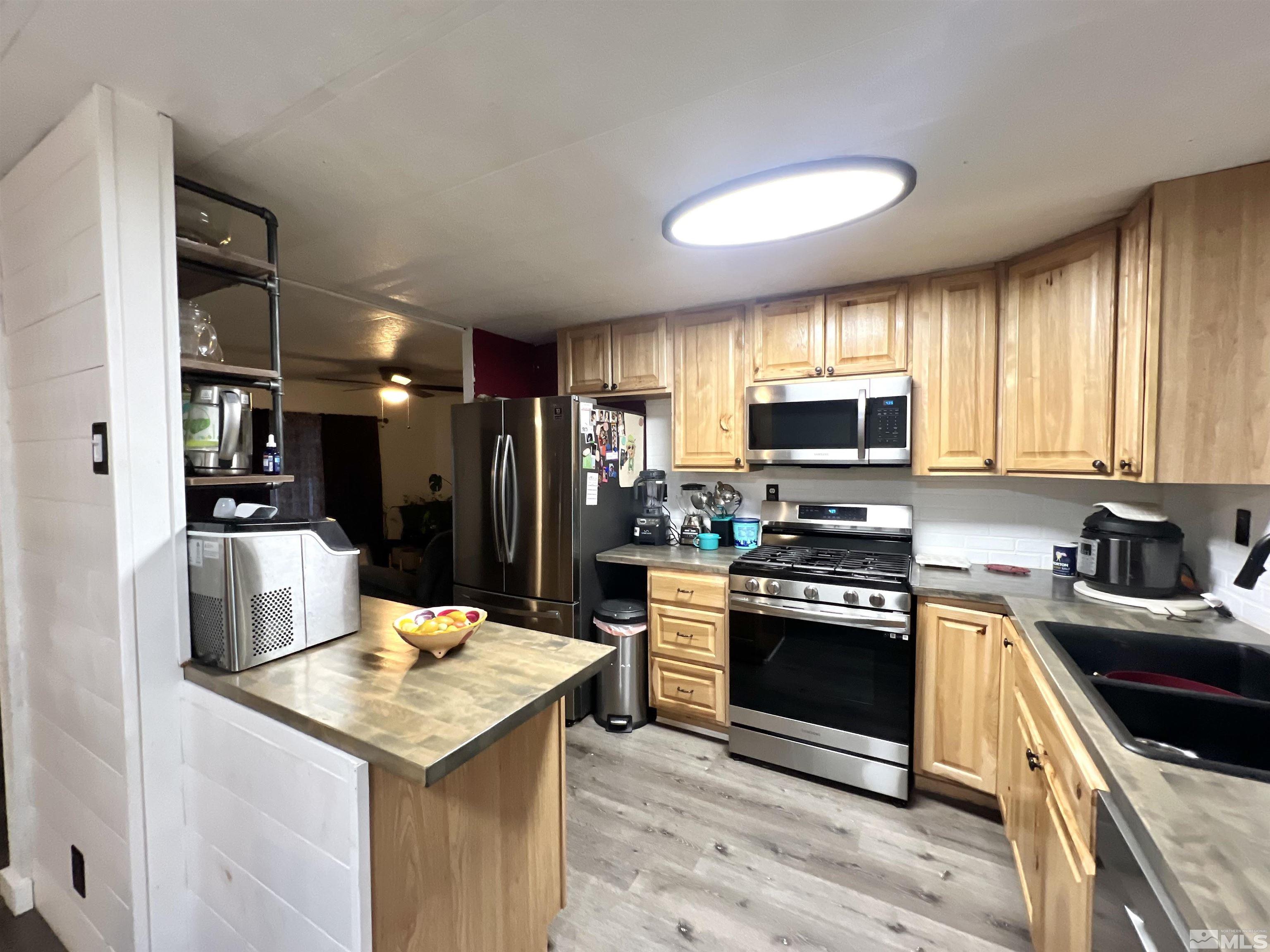 245 Lemaire Rd. Property Photo 9