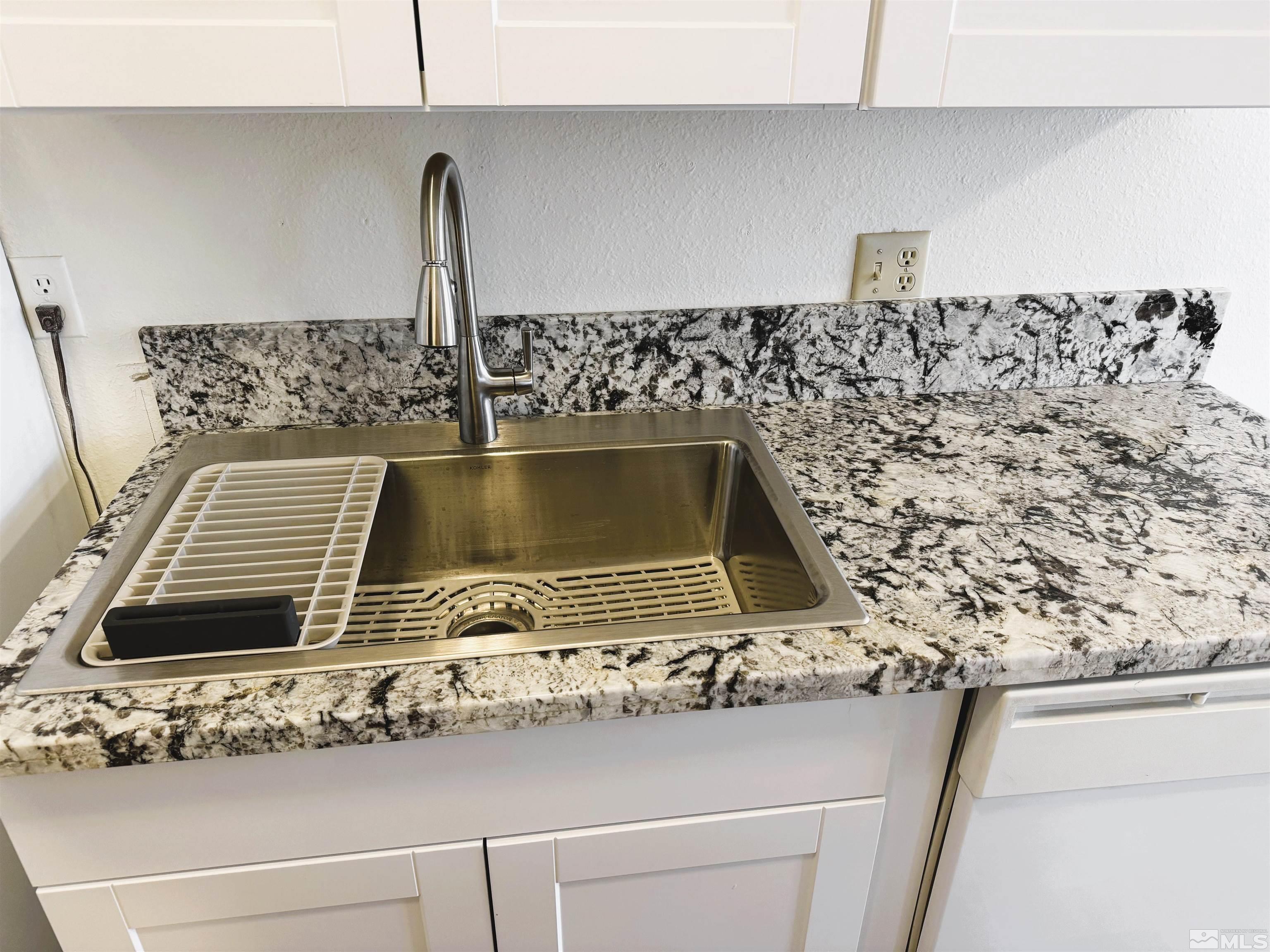 400 S Saliman 142 Property Photo 4