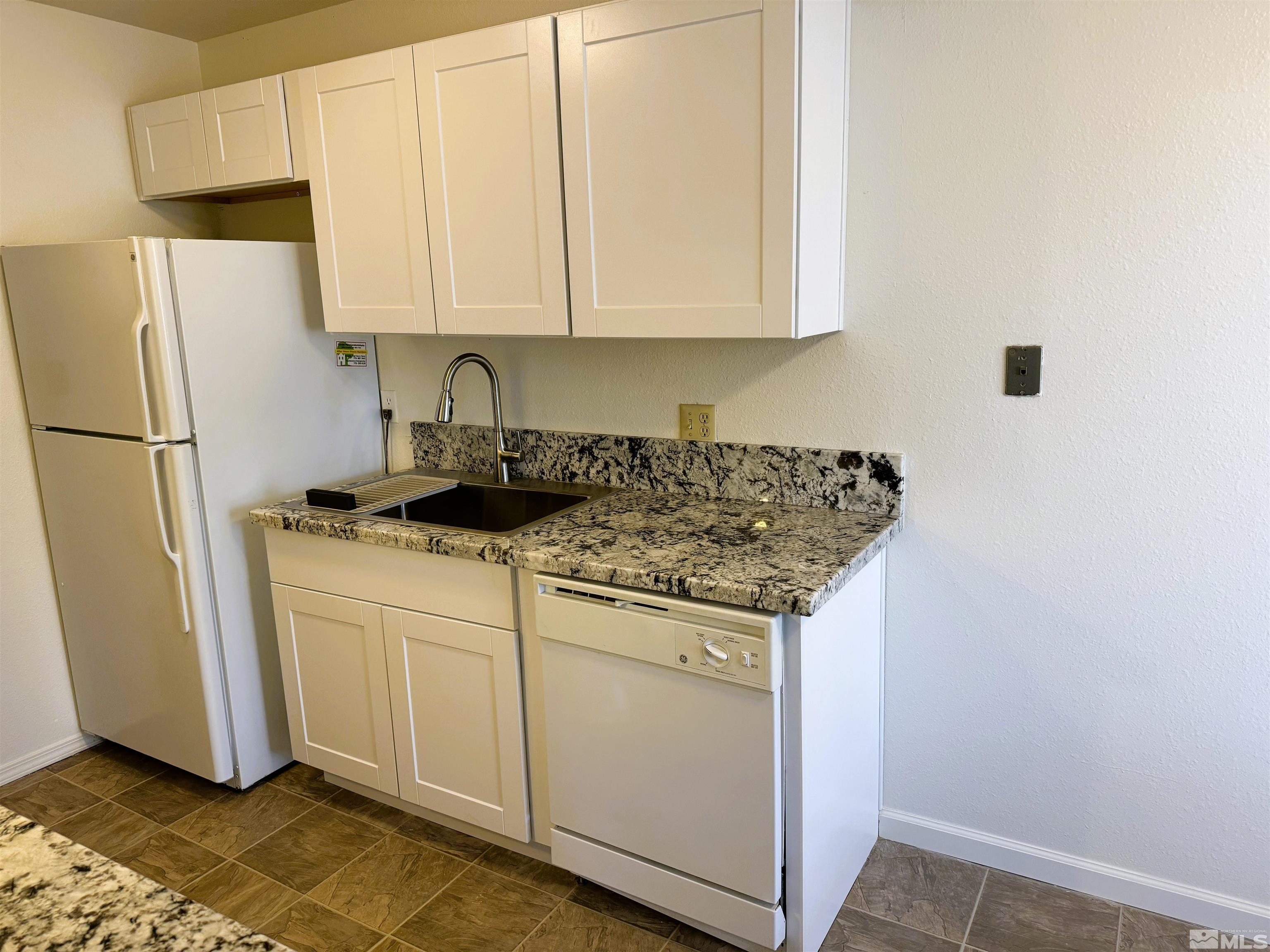 400 S Saliman 142 Property Photo 5
