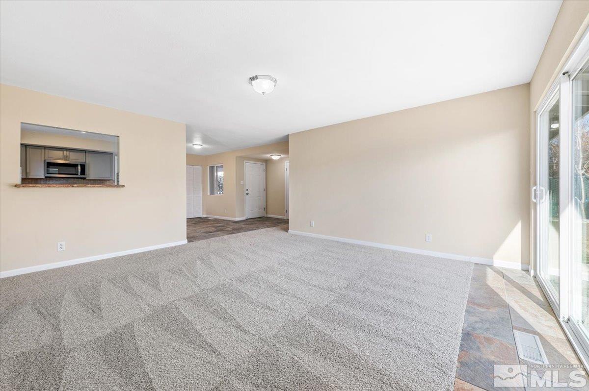 630 Teel St Property Photo 15