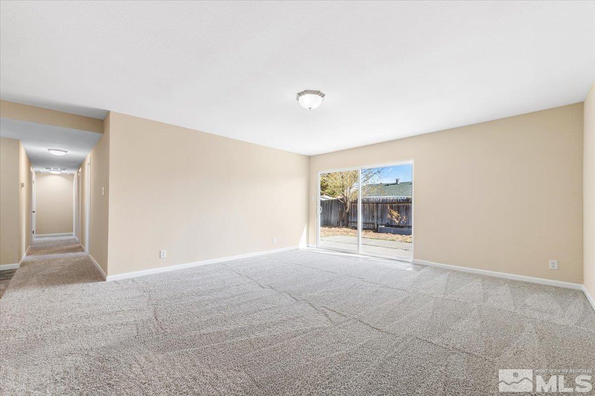 630 Teel St Property Photo 17