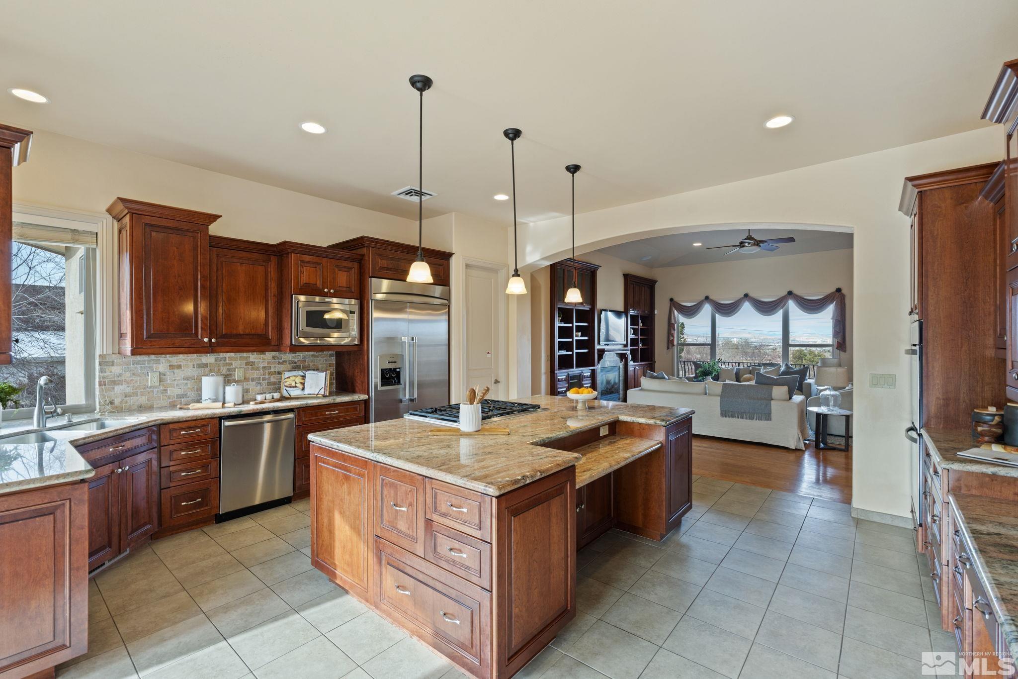 1850 Foothill Road Property Photo 8