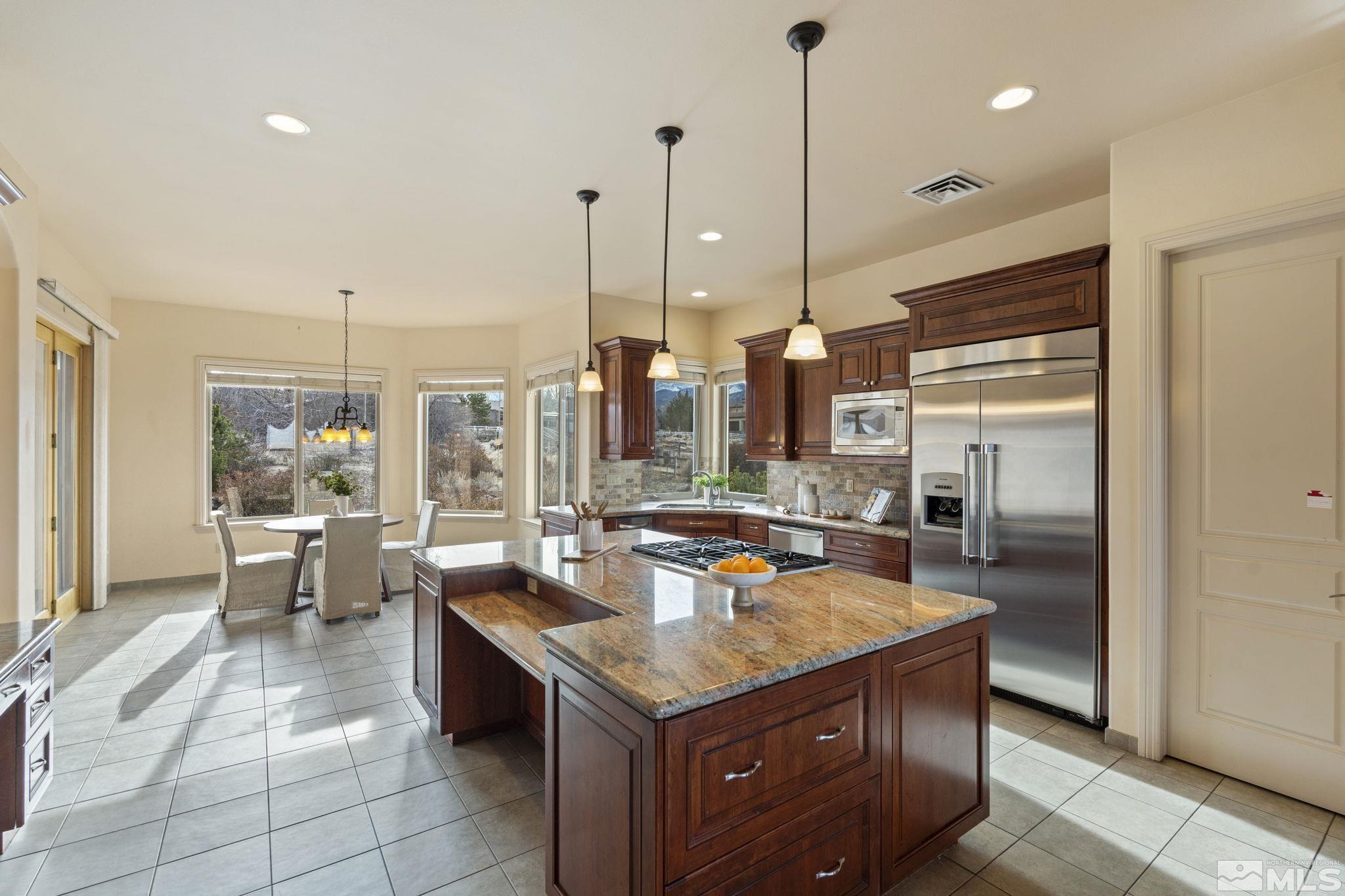 1850 Foothill Road Property Photo 10