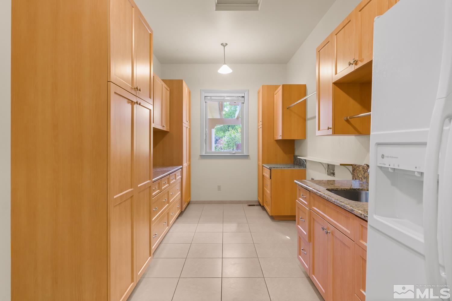 1850 Foothill Road Property Photo 35