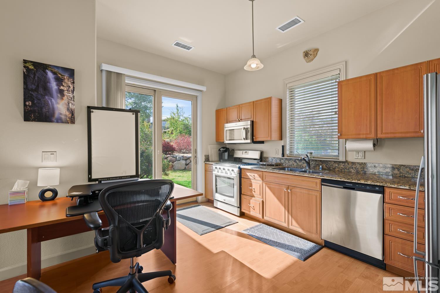 1850 Foothill Road Property Photo 36