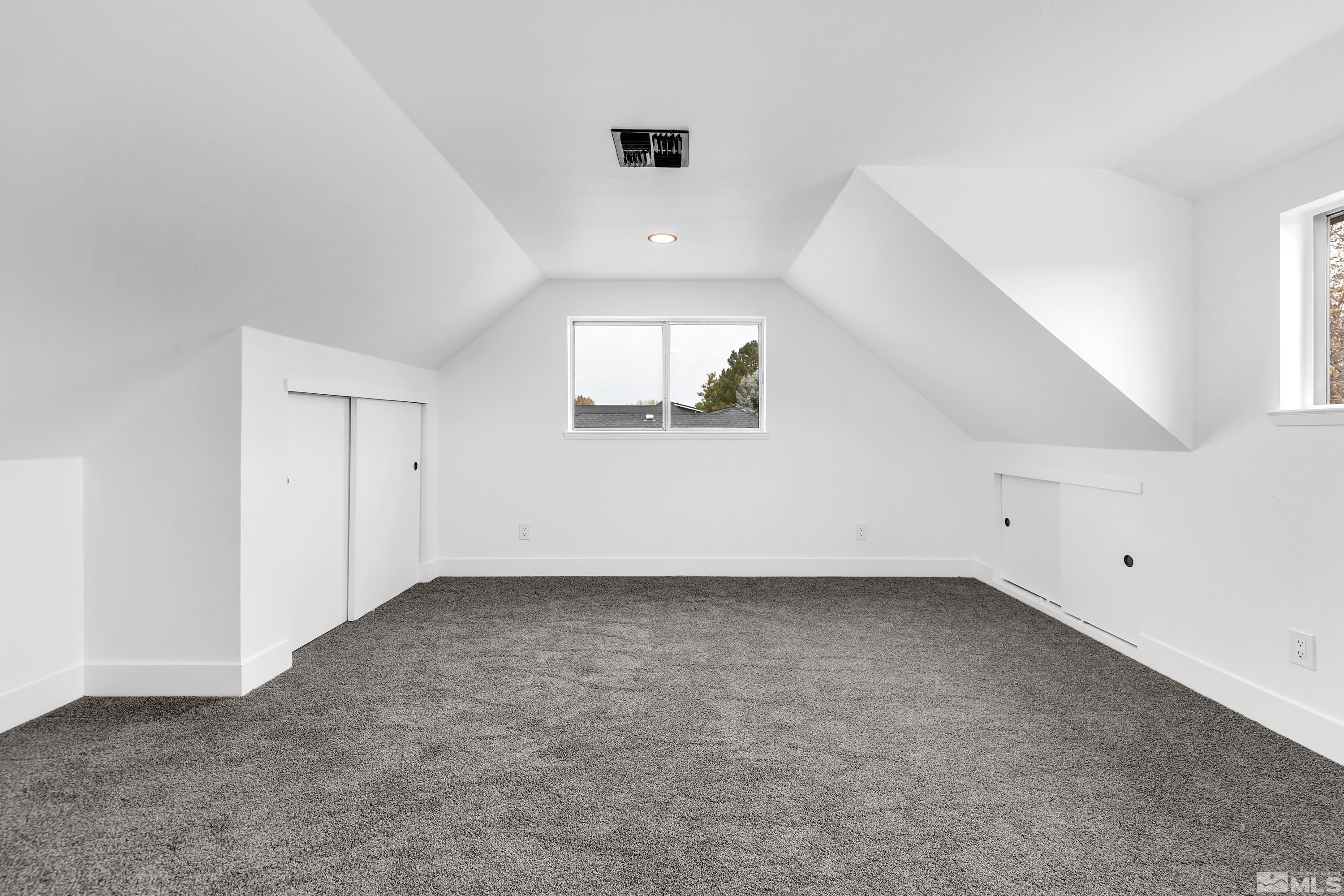 470 Aswan St Property Photo 10