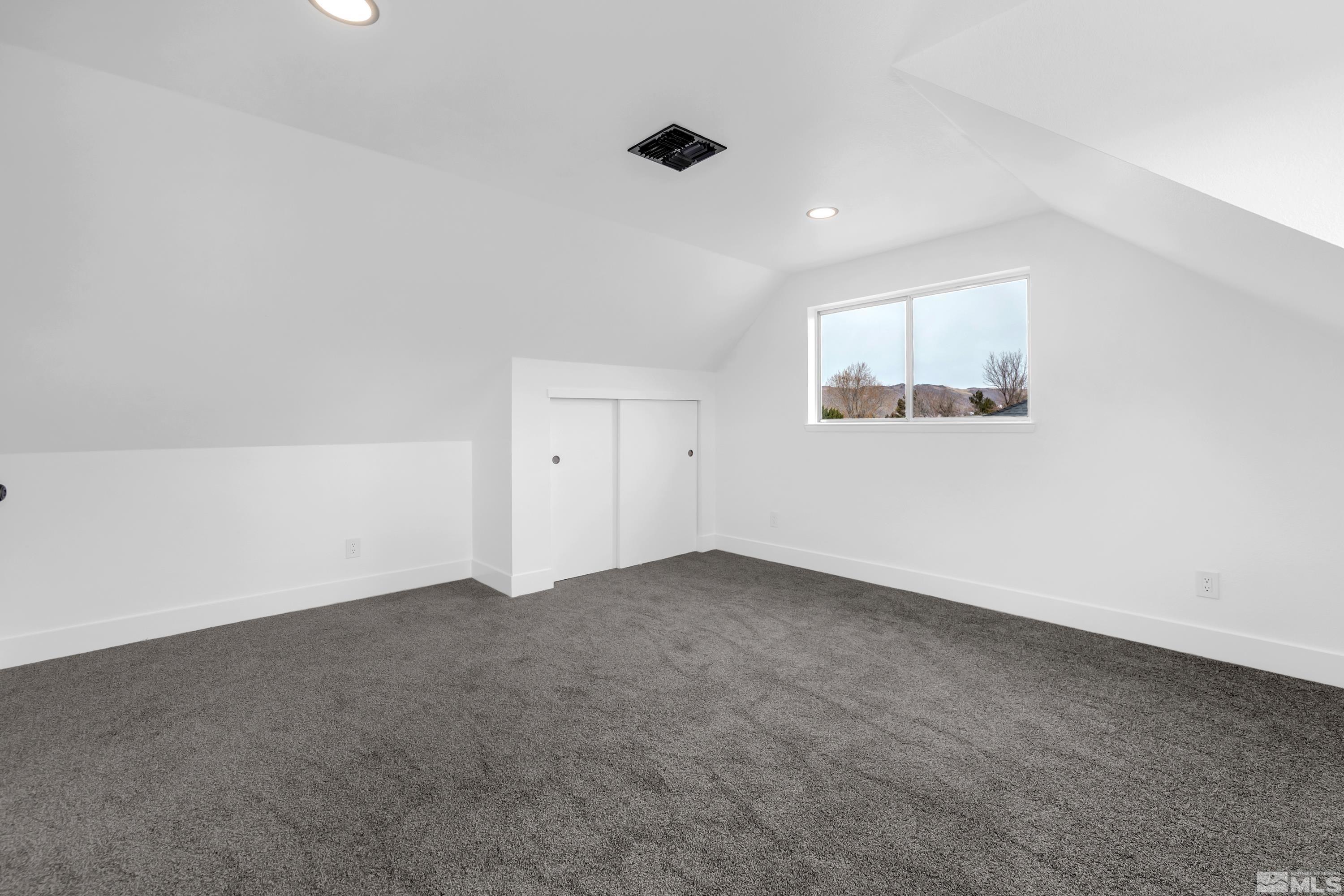 470 Aswan St Property Photo 11
