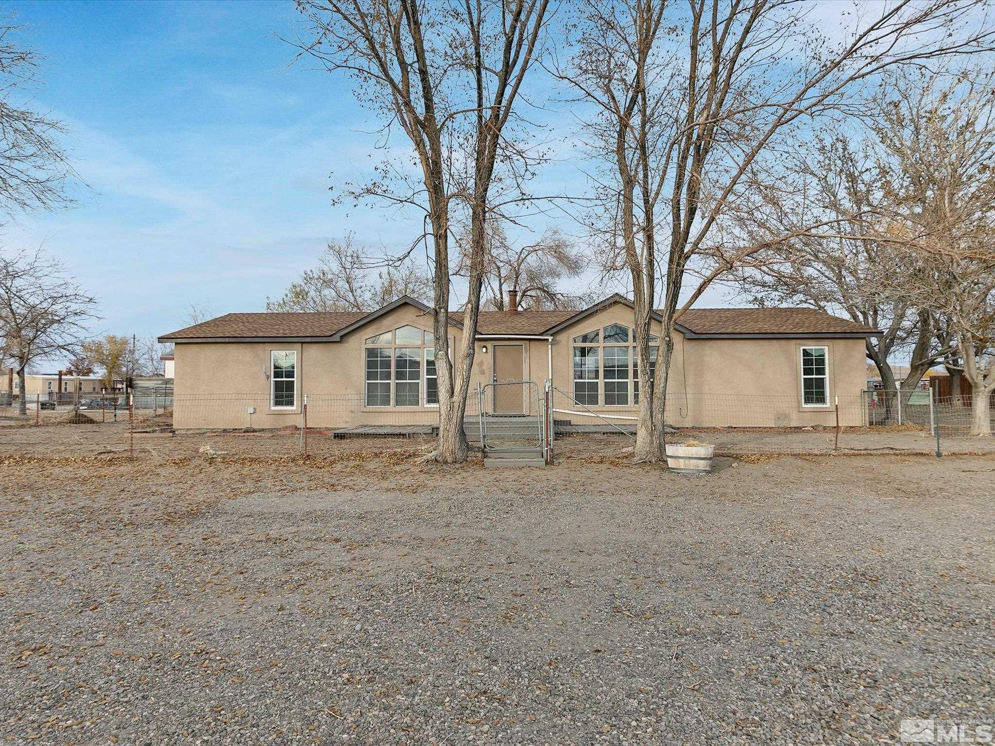 190 King Court Property Photo 1