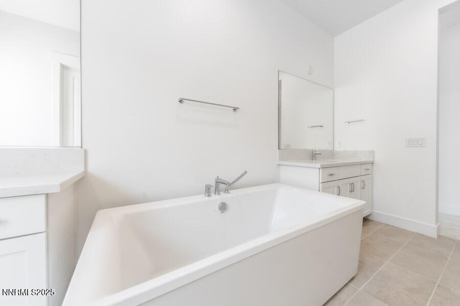 7525 Carpathia Drive Property Photo 16