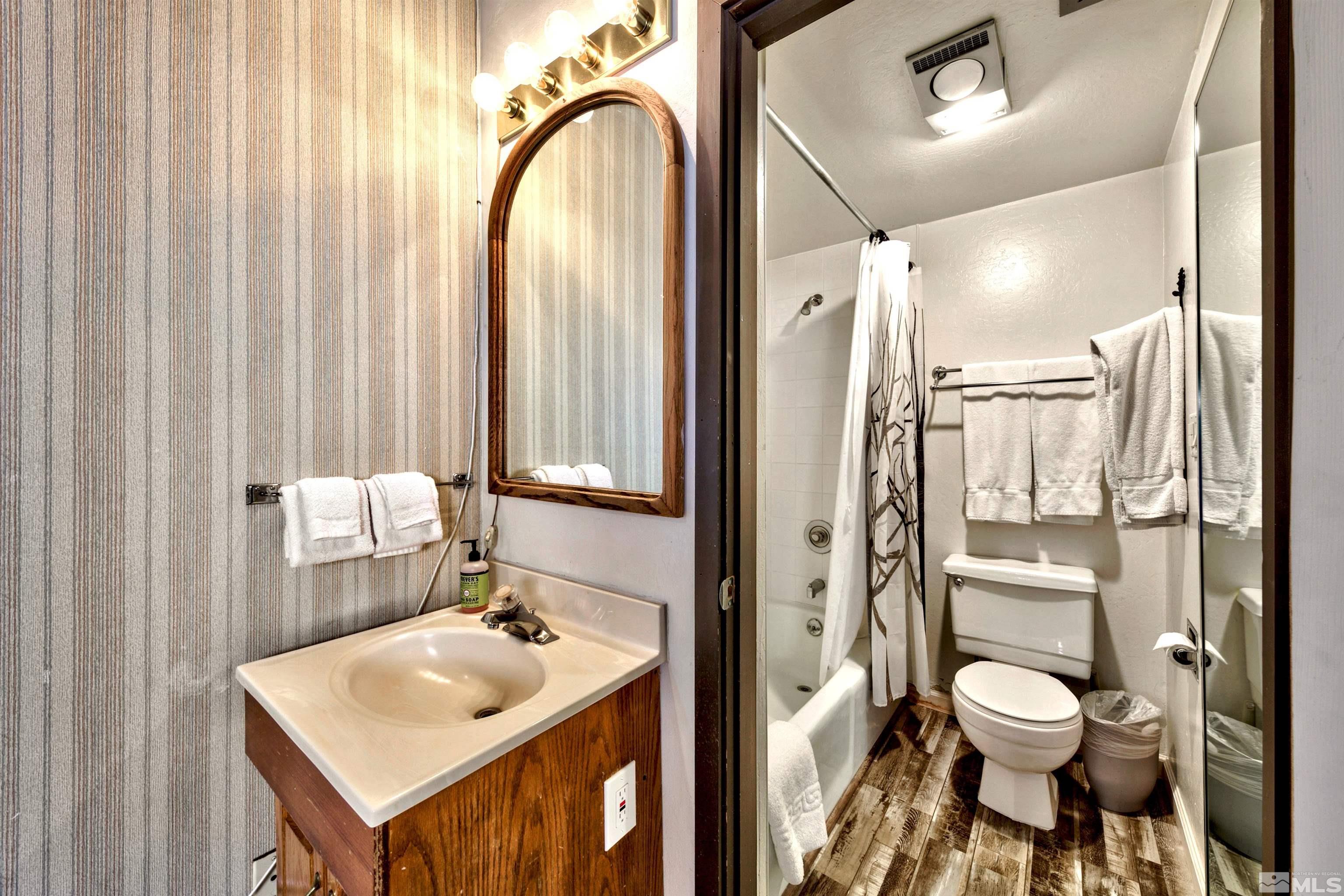 46 Chalet Property Photo 26