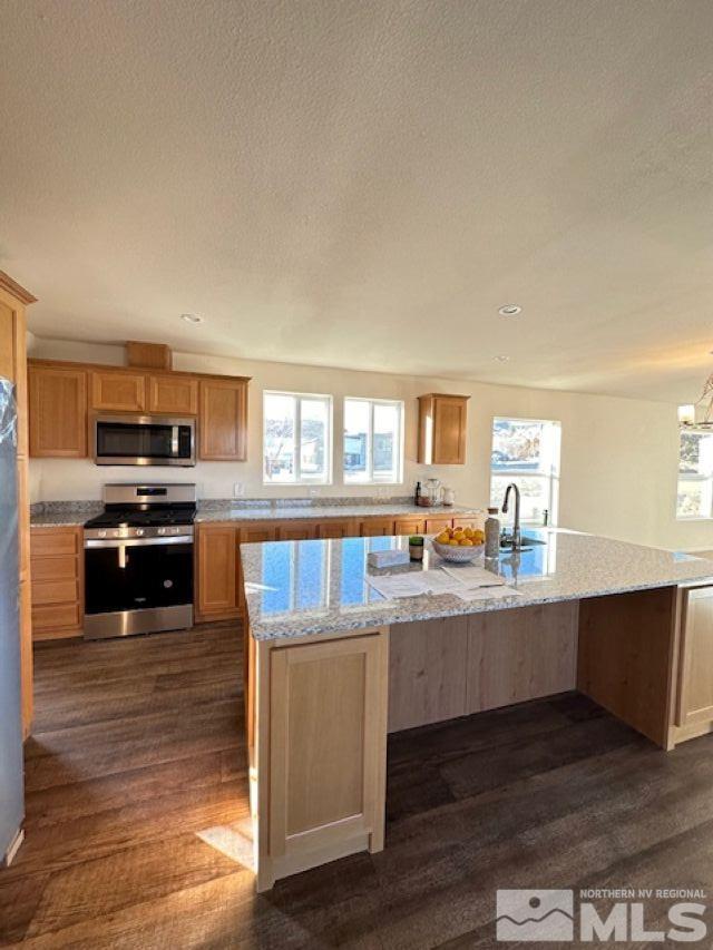 5761 Sidehill Dr. Property Photo 1