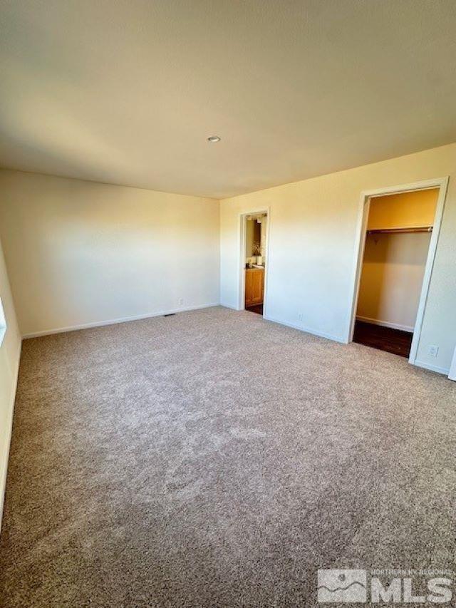 5761 Sidehill Dr. Property Photo 12