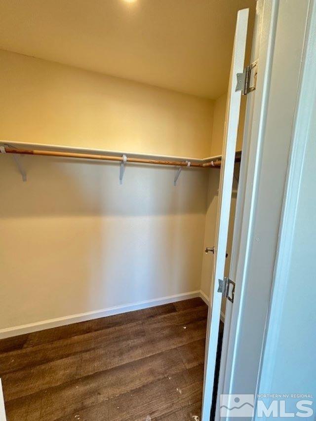 5761 Sidehill Dr. Property Photo 14
