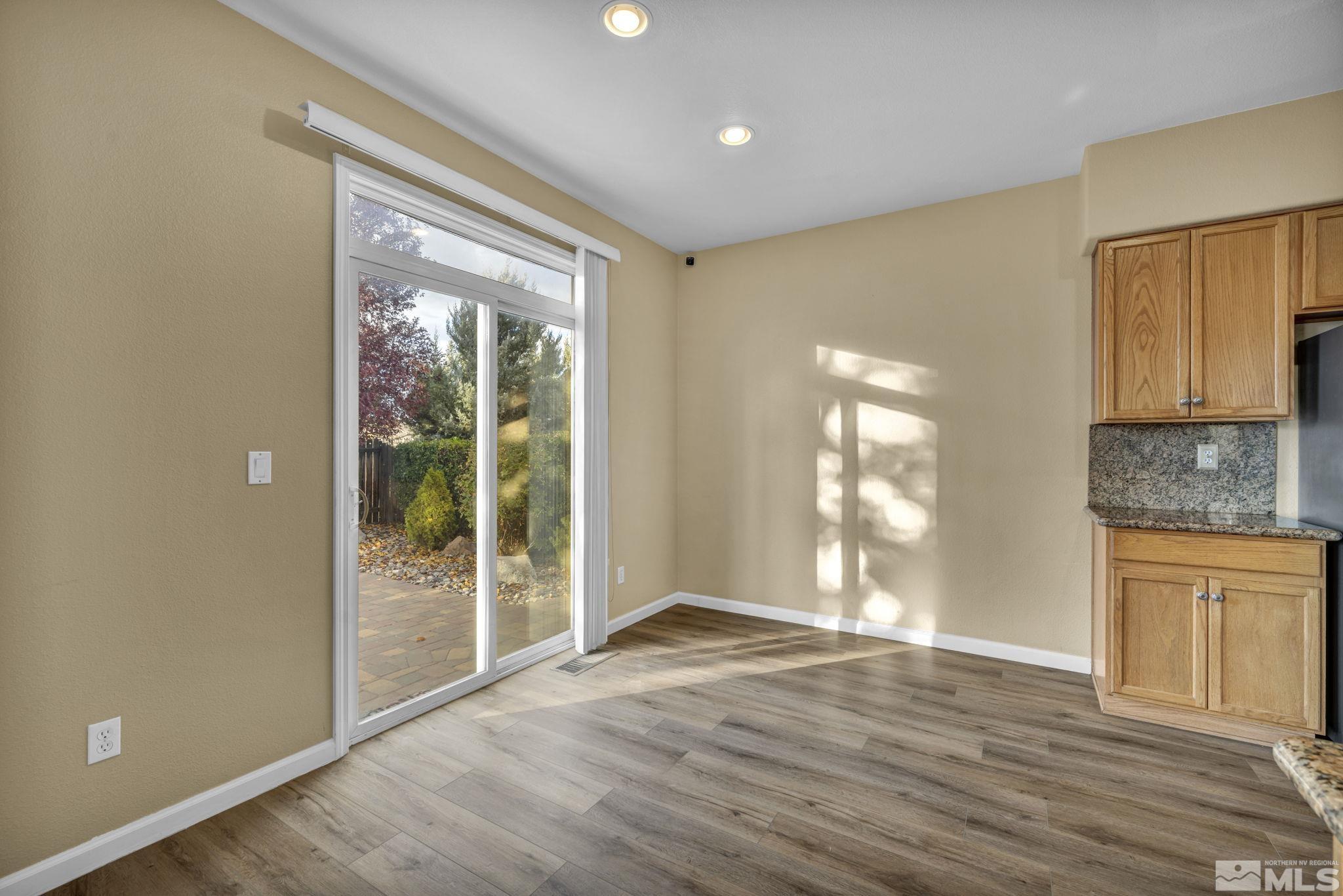1542 Iratcabal Drive Property Photo 12
