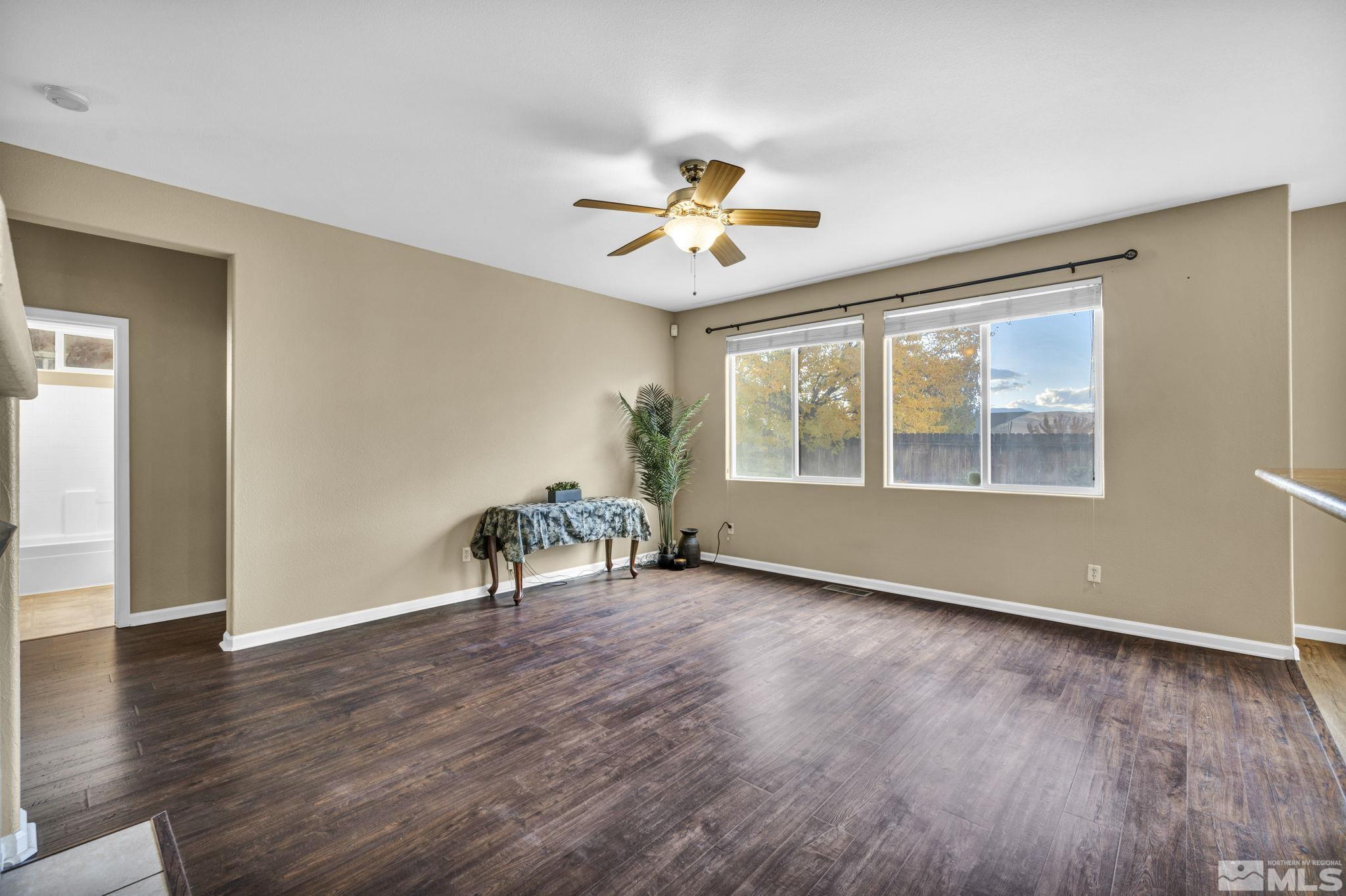 1542 Iratcabal Drive Property Photo 16