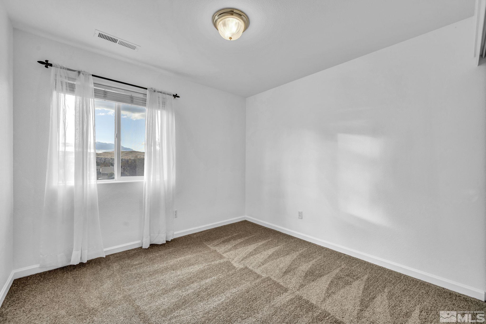 1542 Iratcabal Drive Property Photo 31