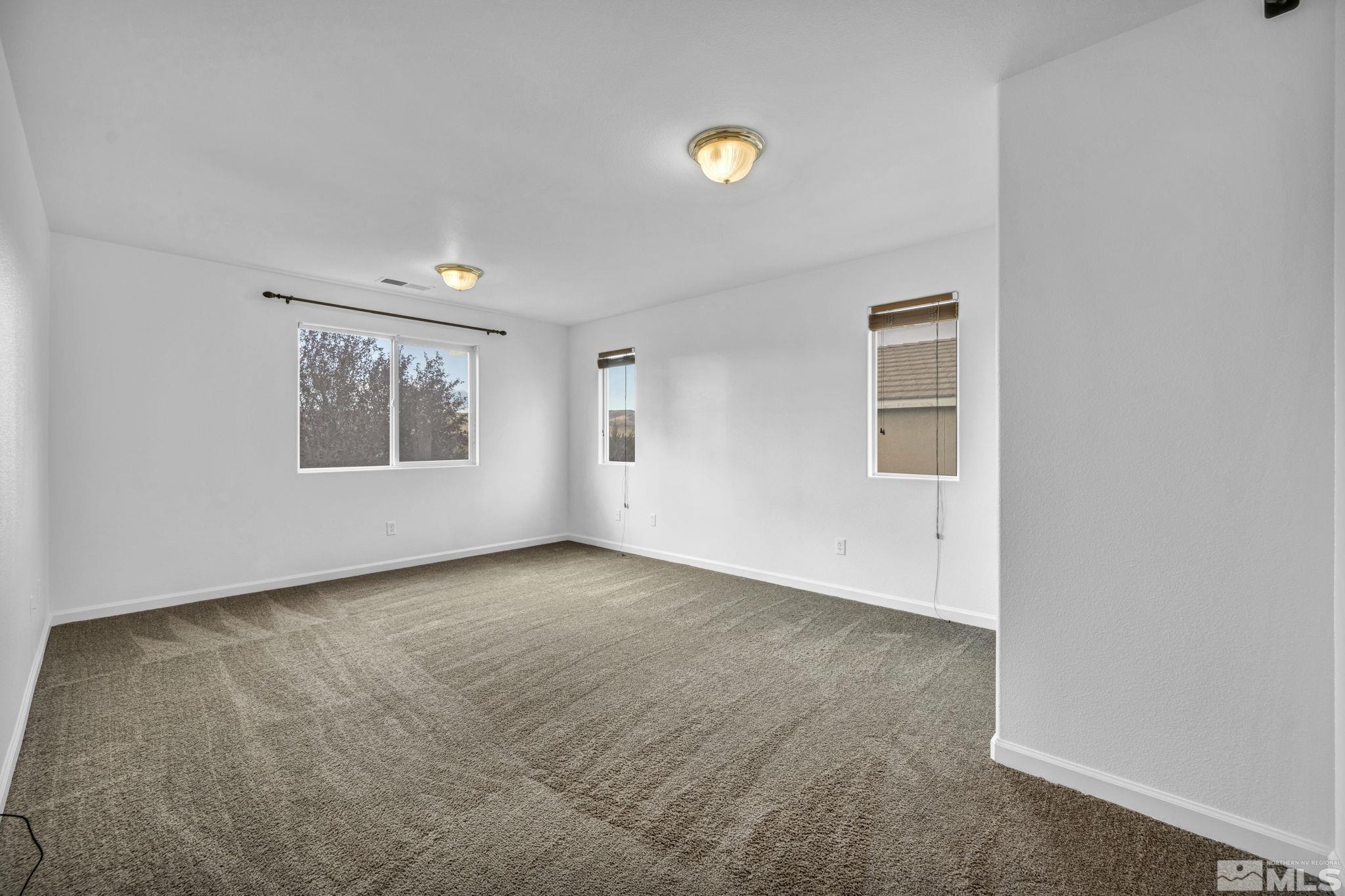 1542 Iratcabal Drive Property Photo 33