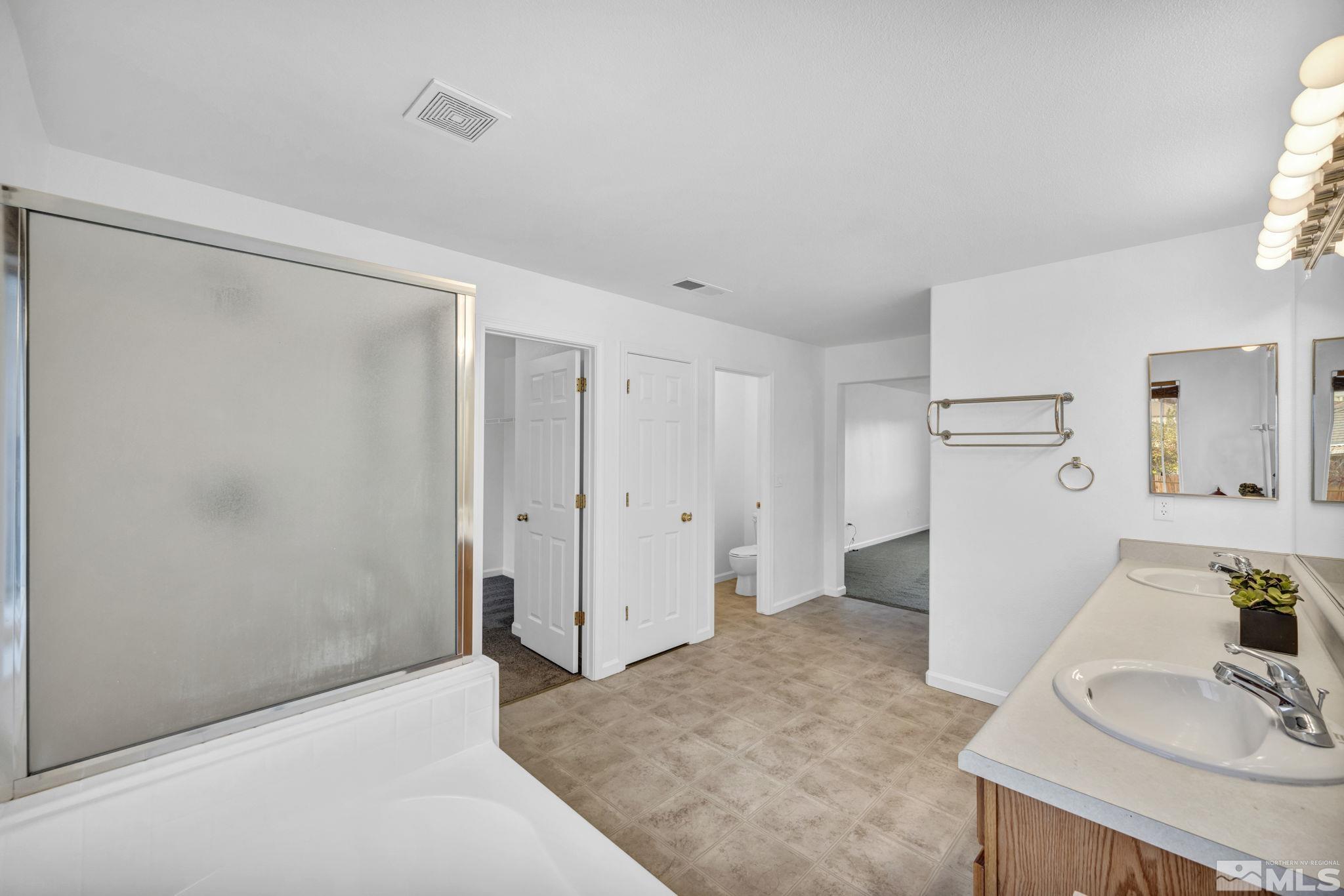 1542 Iratcabal Drive Property Photo 39