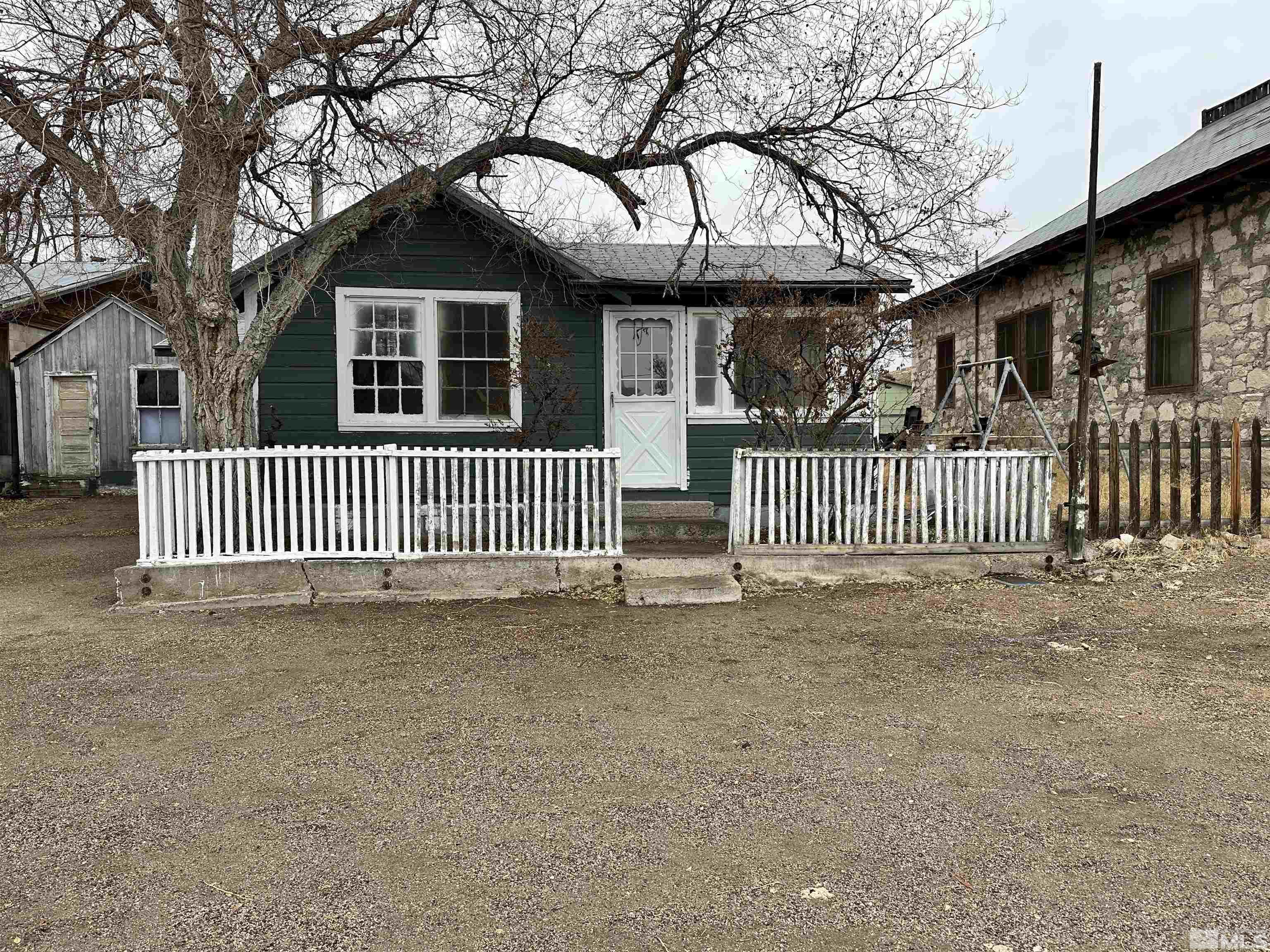 251 S Prospect St Property Photo 1