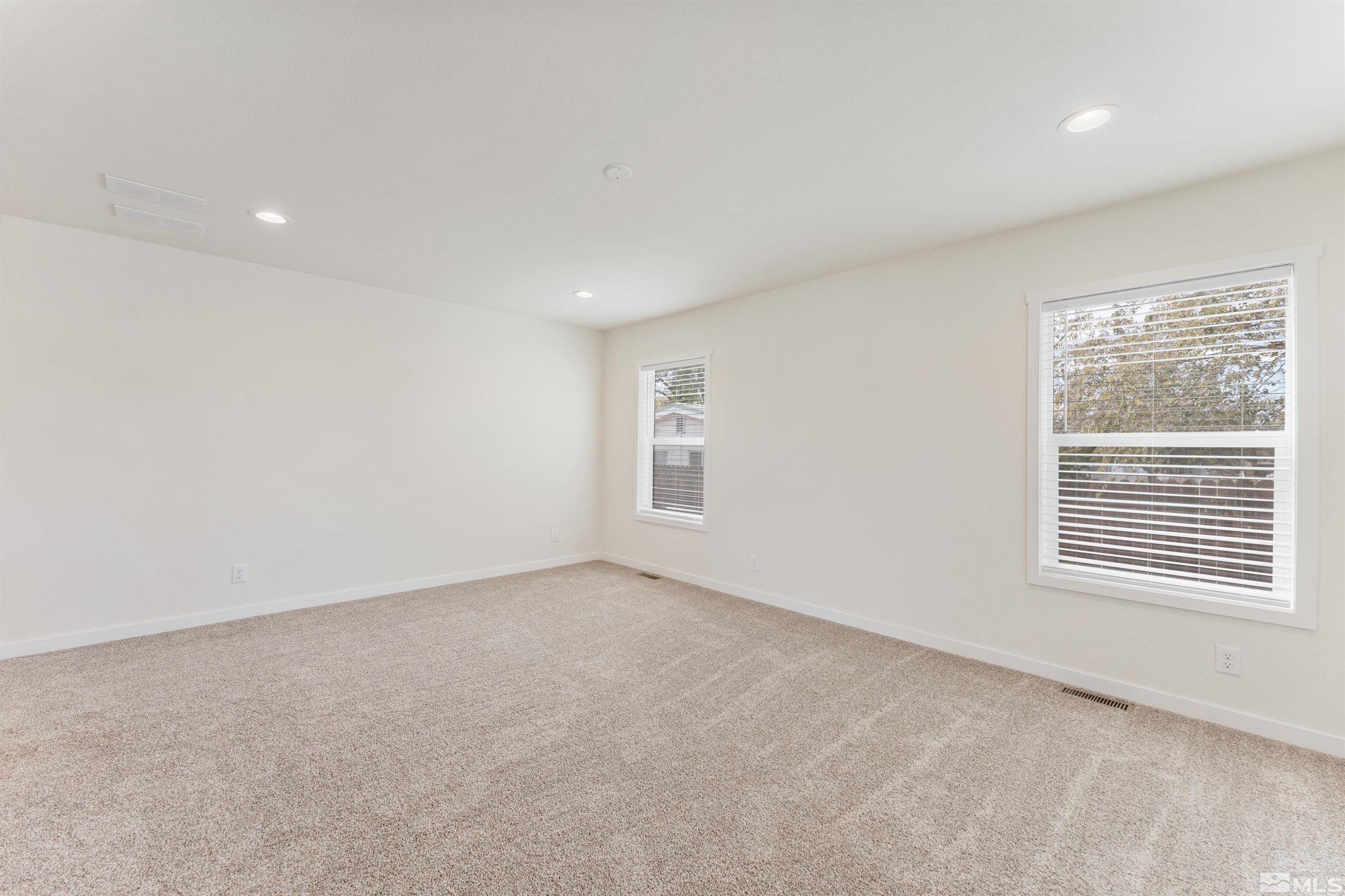 585 Babb Place Property Photo 12