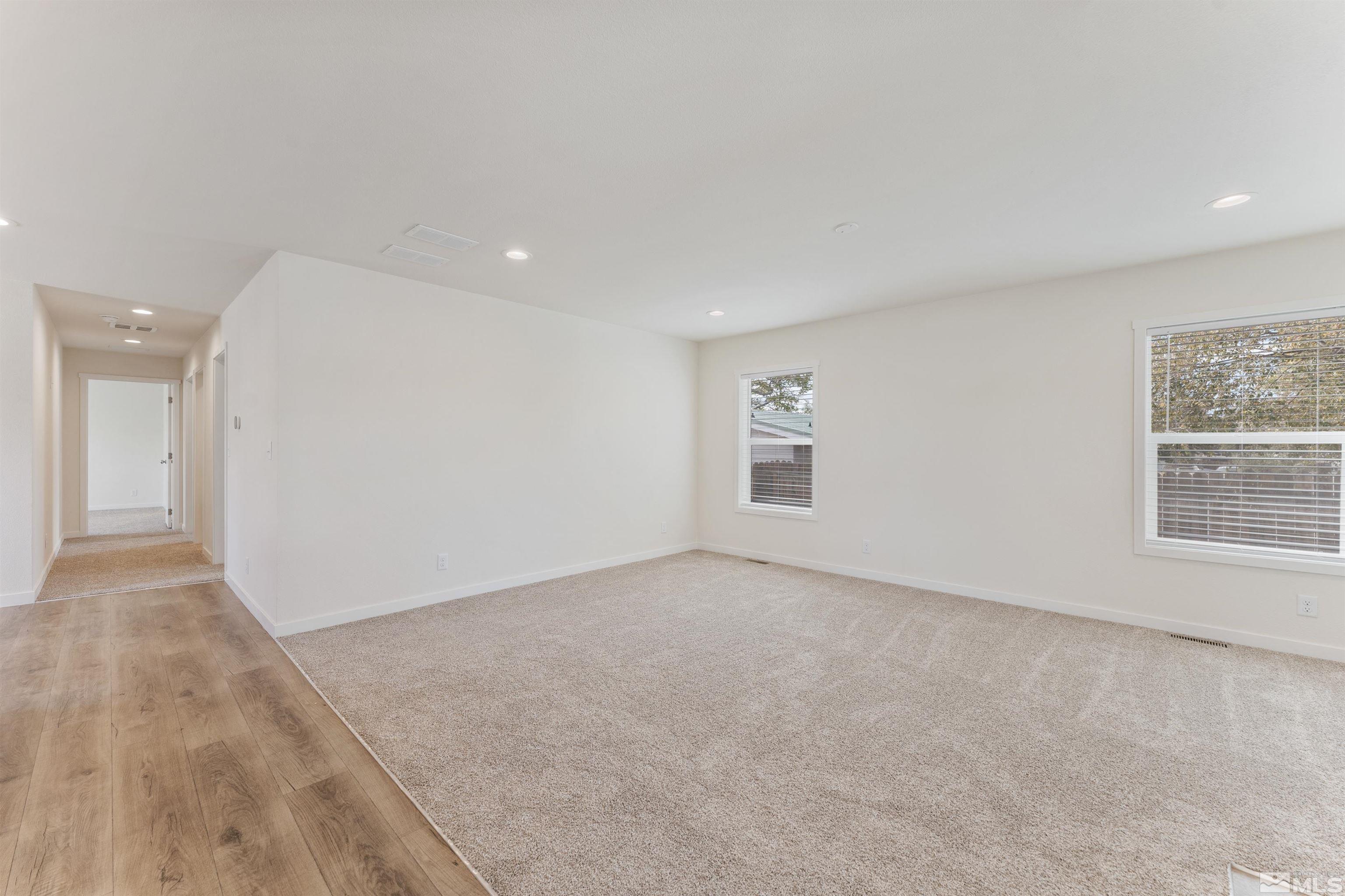 585 Babb Place Property Photo 14