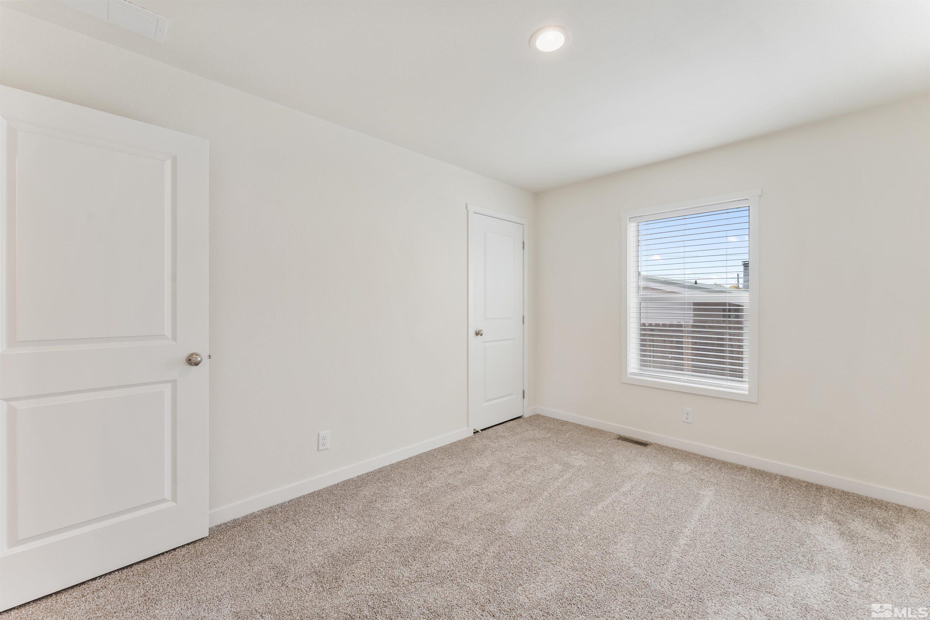 585 Babb Place Property Photo 17