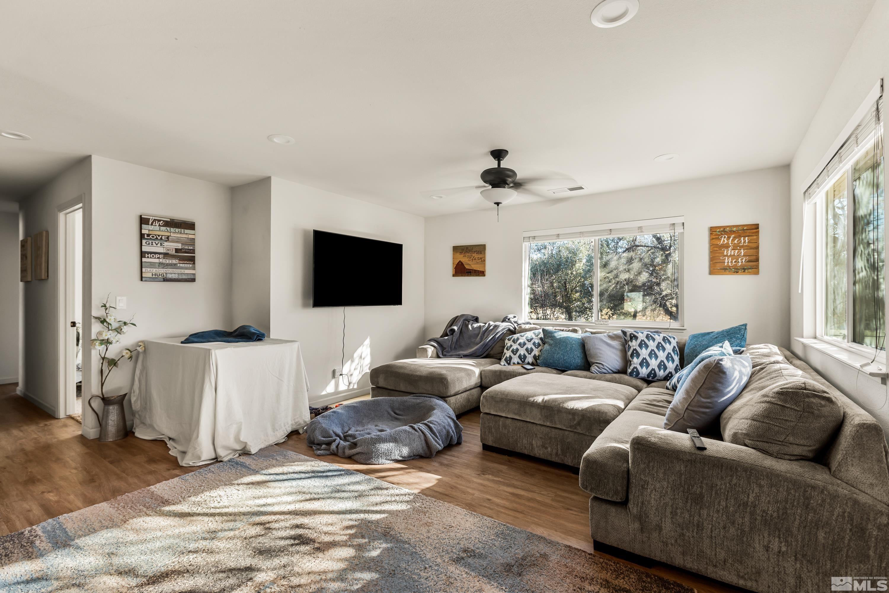 5555 Sage Flat Road Property Photo 11