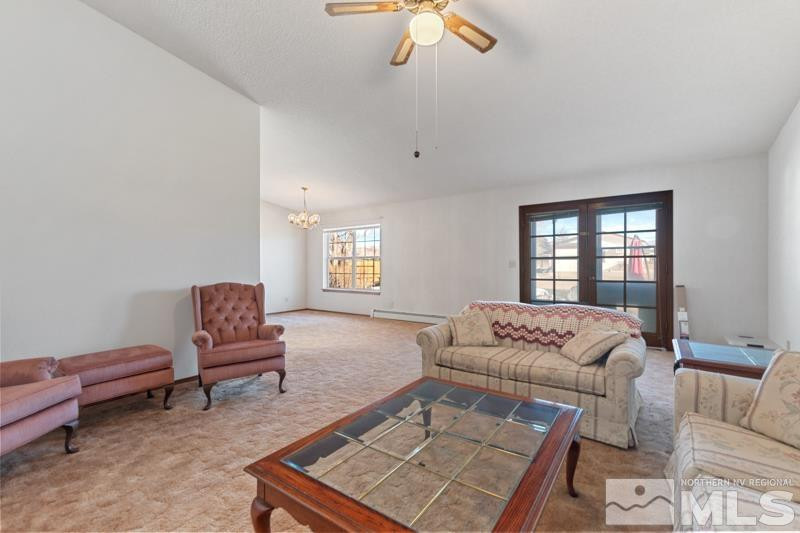 2521 E Valley Road Property Photo 10