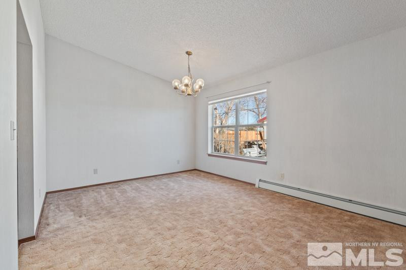 2521 E Valley Road Property Photo 11