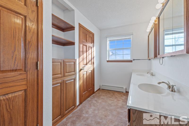 2521 East Valley Rd Property Photo 20