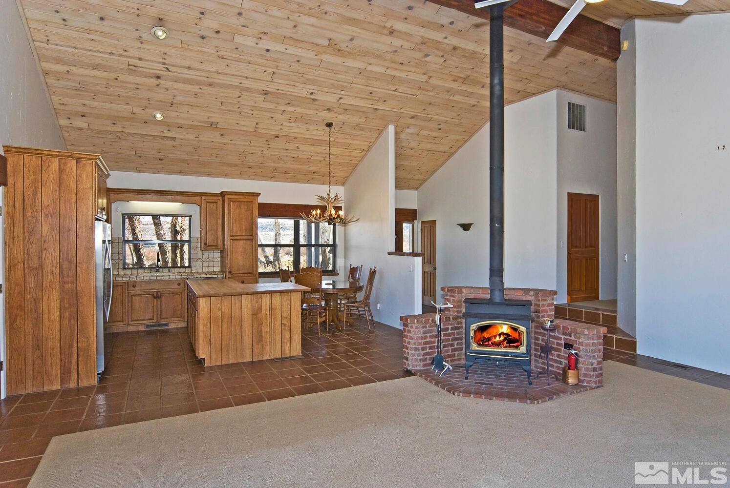 630 Chambers Ln Property Photo 14