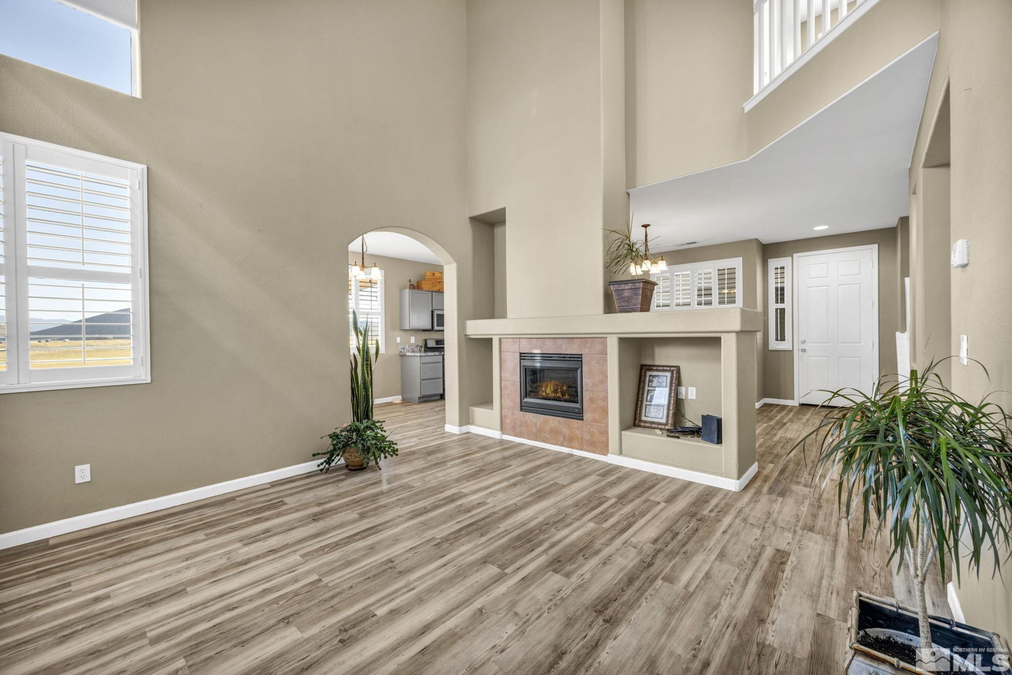 3713 Herons Landing Dr Property Photo 6