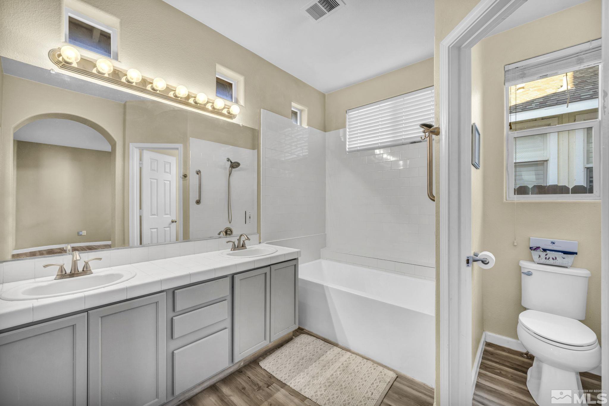 3713 Herons Landing Dr Property Photo 17