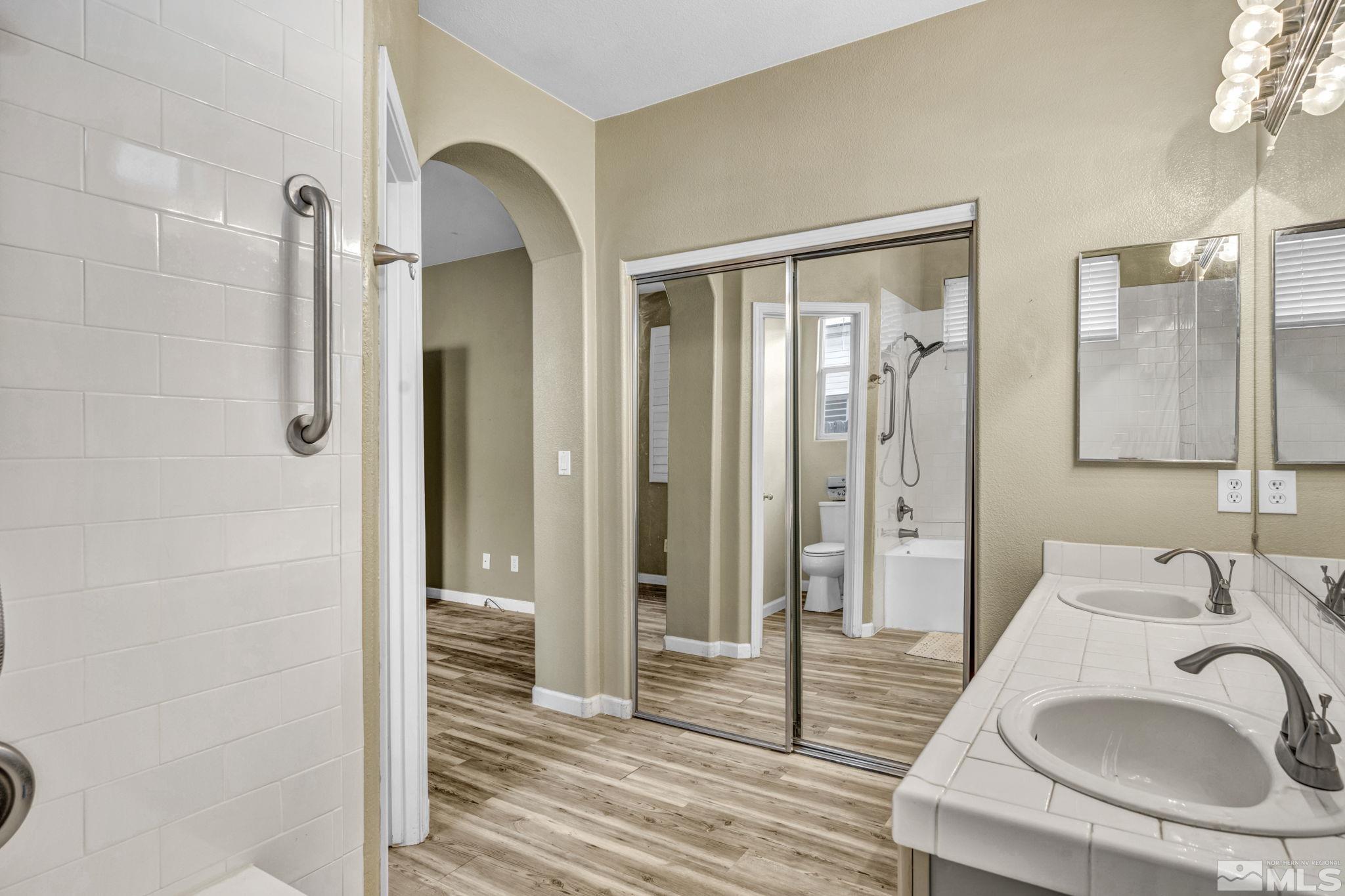 3713 Herons Landing Dr Property Photo 18