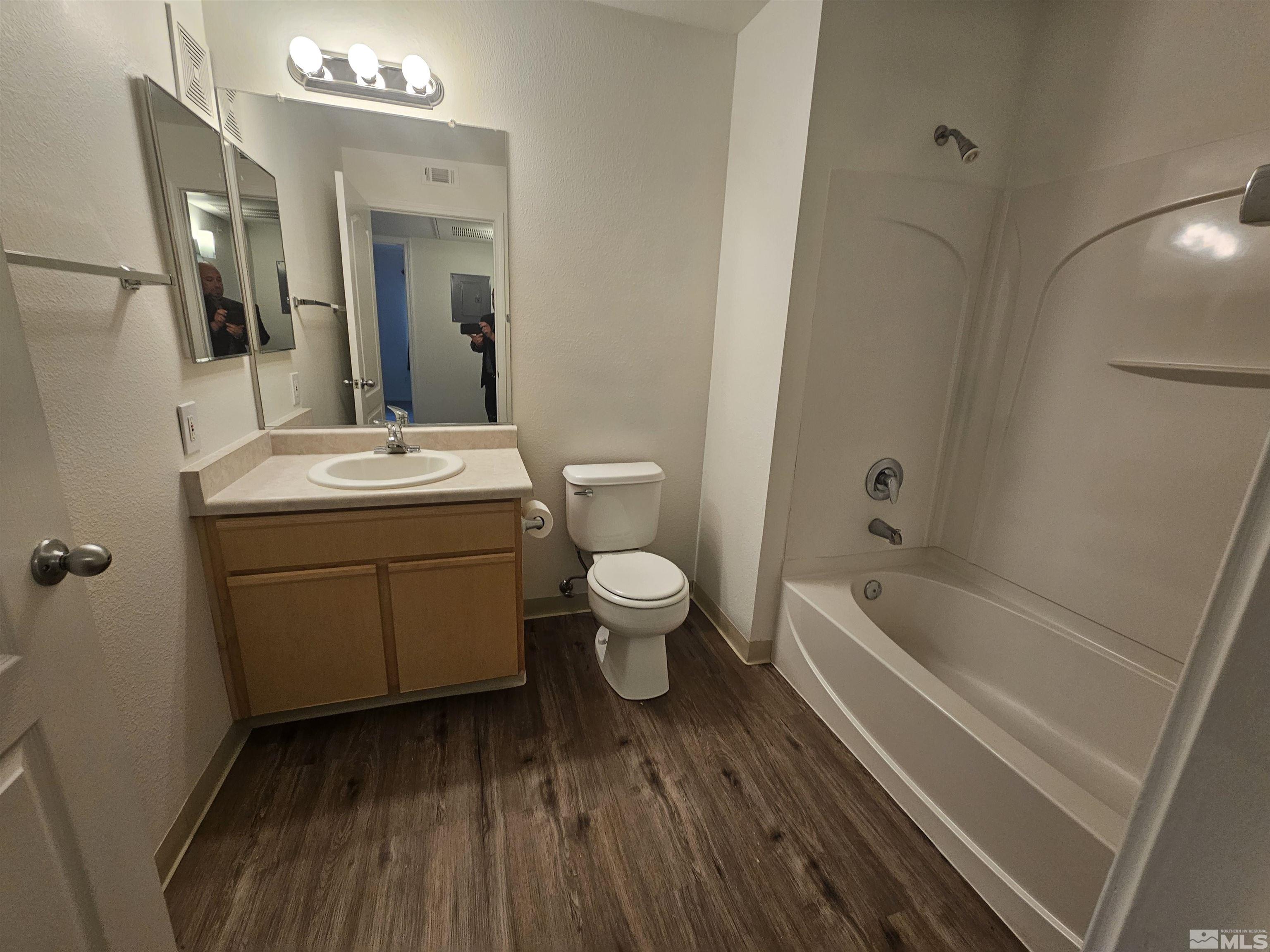 6850 Sharlands Ave K 2060 Property Photo 14