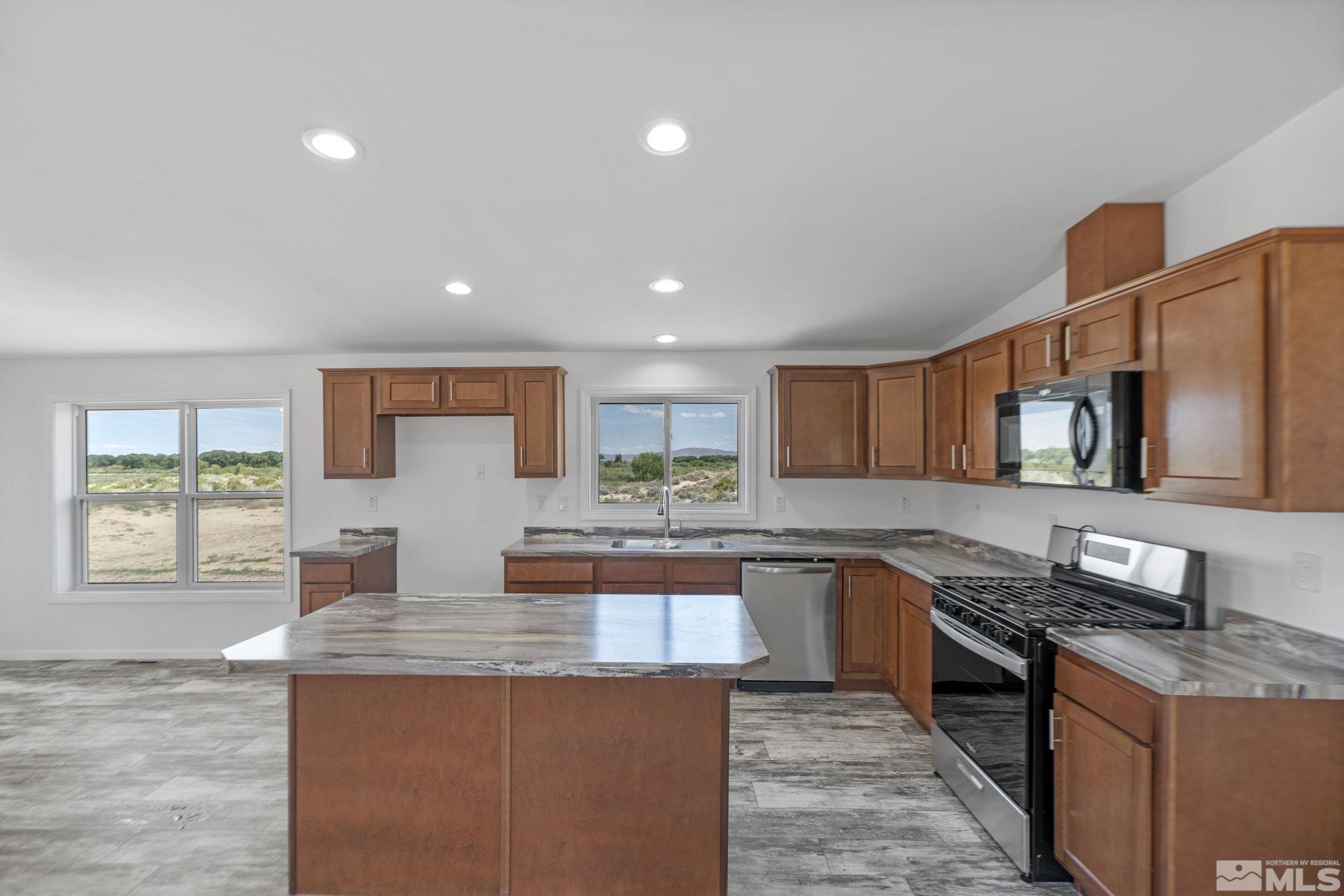 3675 E Antelope St Property Photo 19