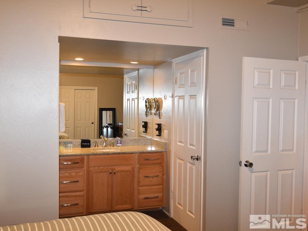 121 Juanita Dr 2-36 Property Photo 15