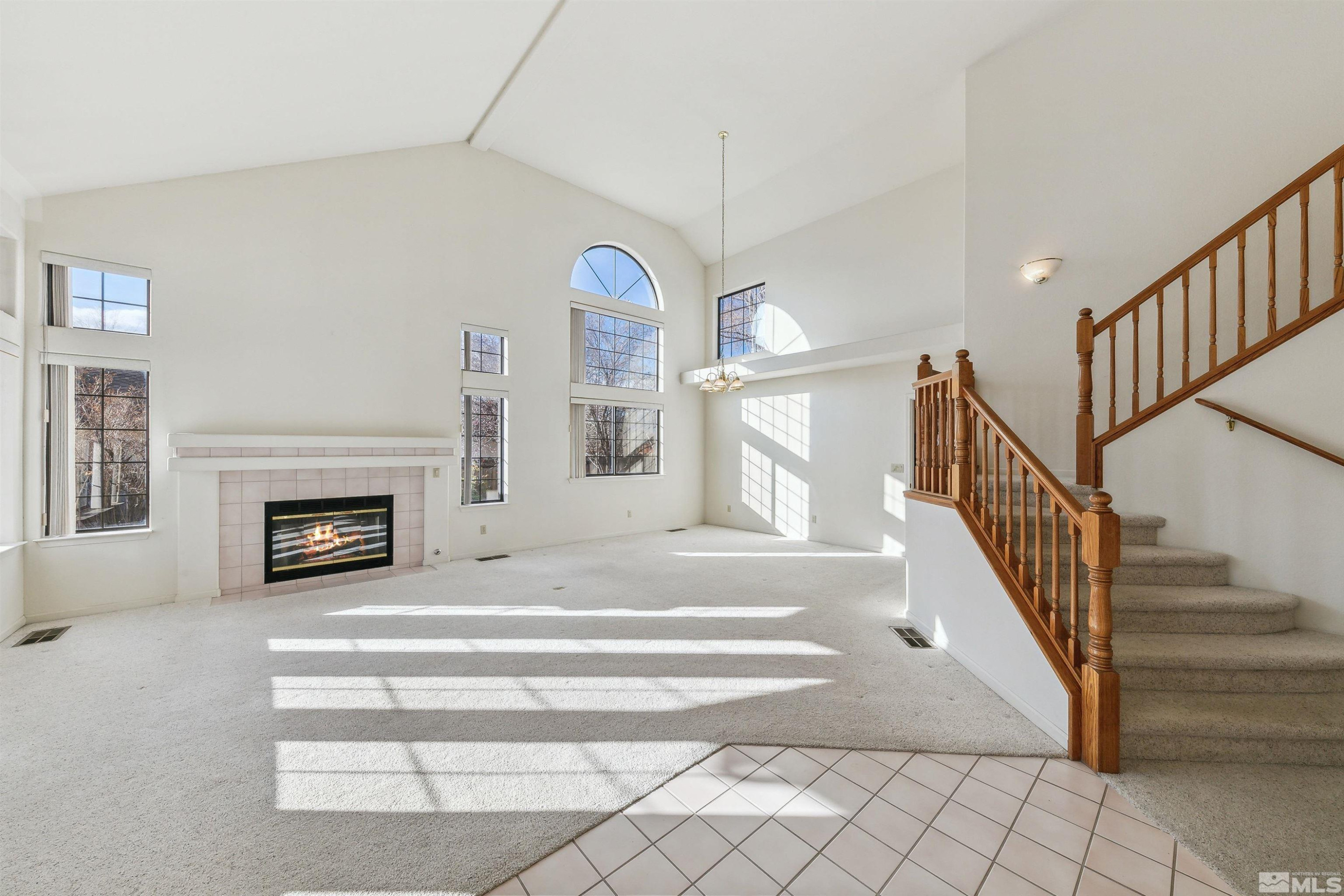 1208 Pleasantview Drive Property Photo 2