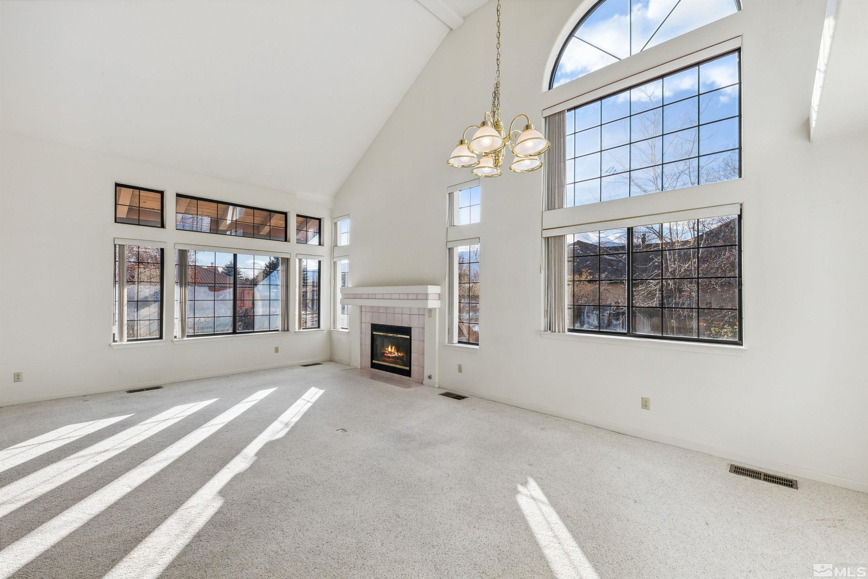 1208 Pleasantview Drive Property Photo 3