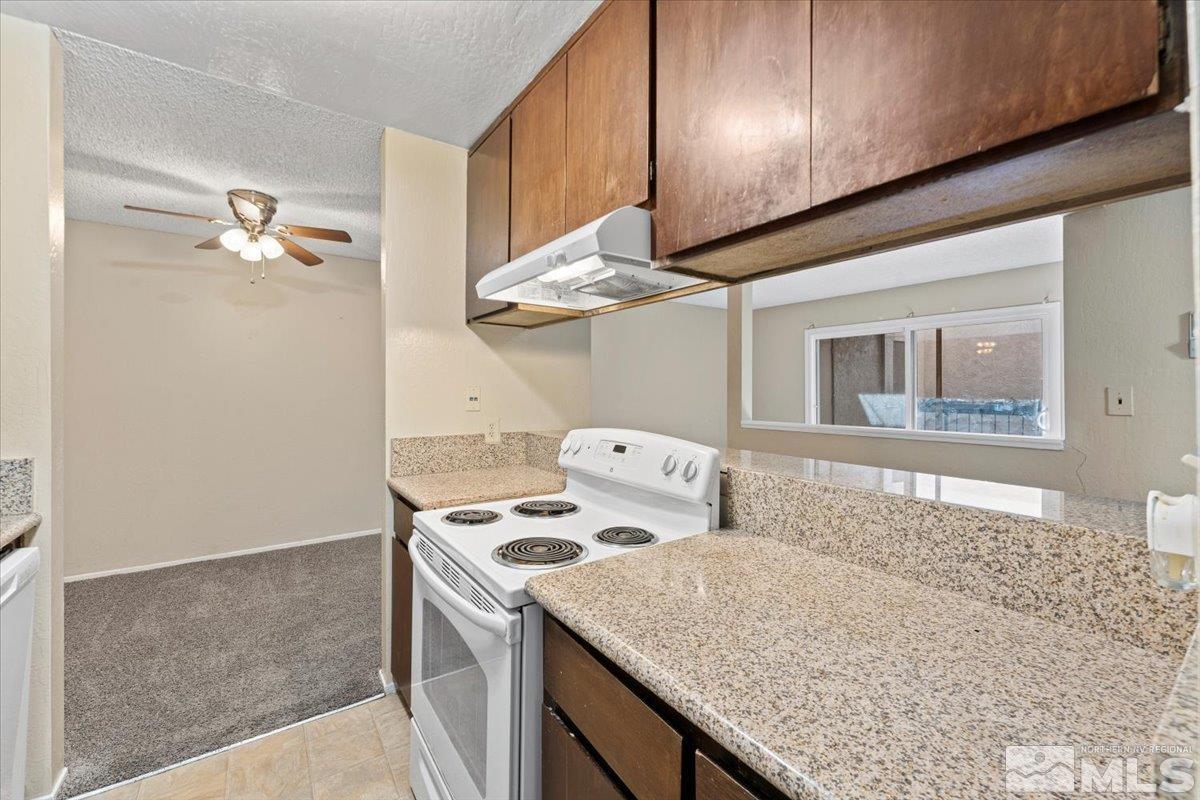 2955 Lakeside Dr. Unit 310 Property Photo 9