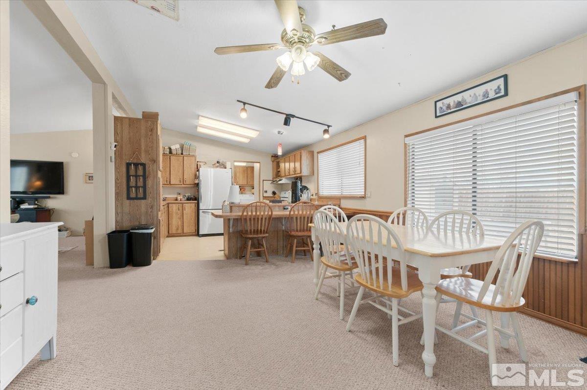 1030 Green Valley Dr Property Photo 6
