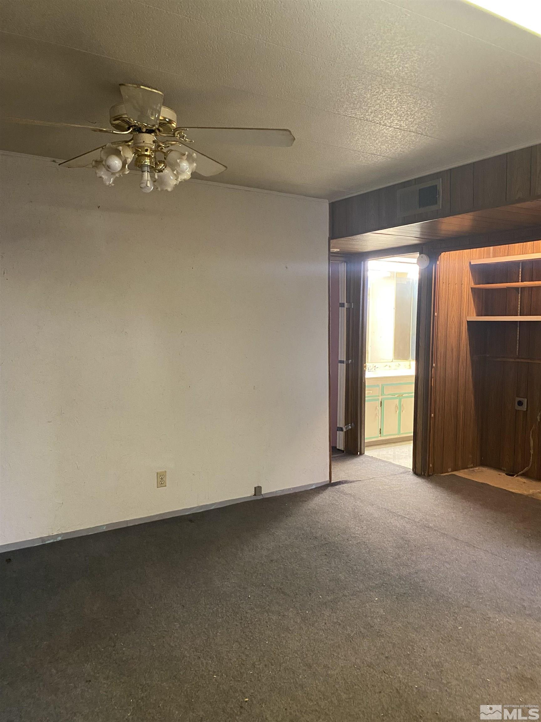 5909 Amargosa Property Photo 7
