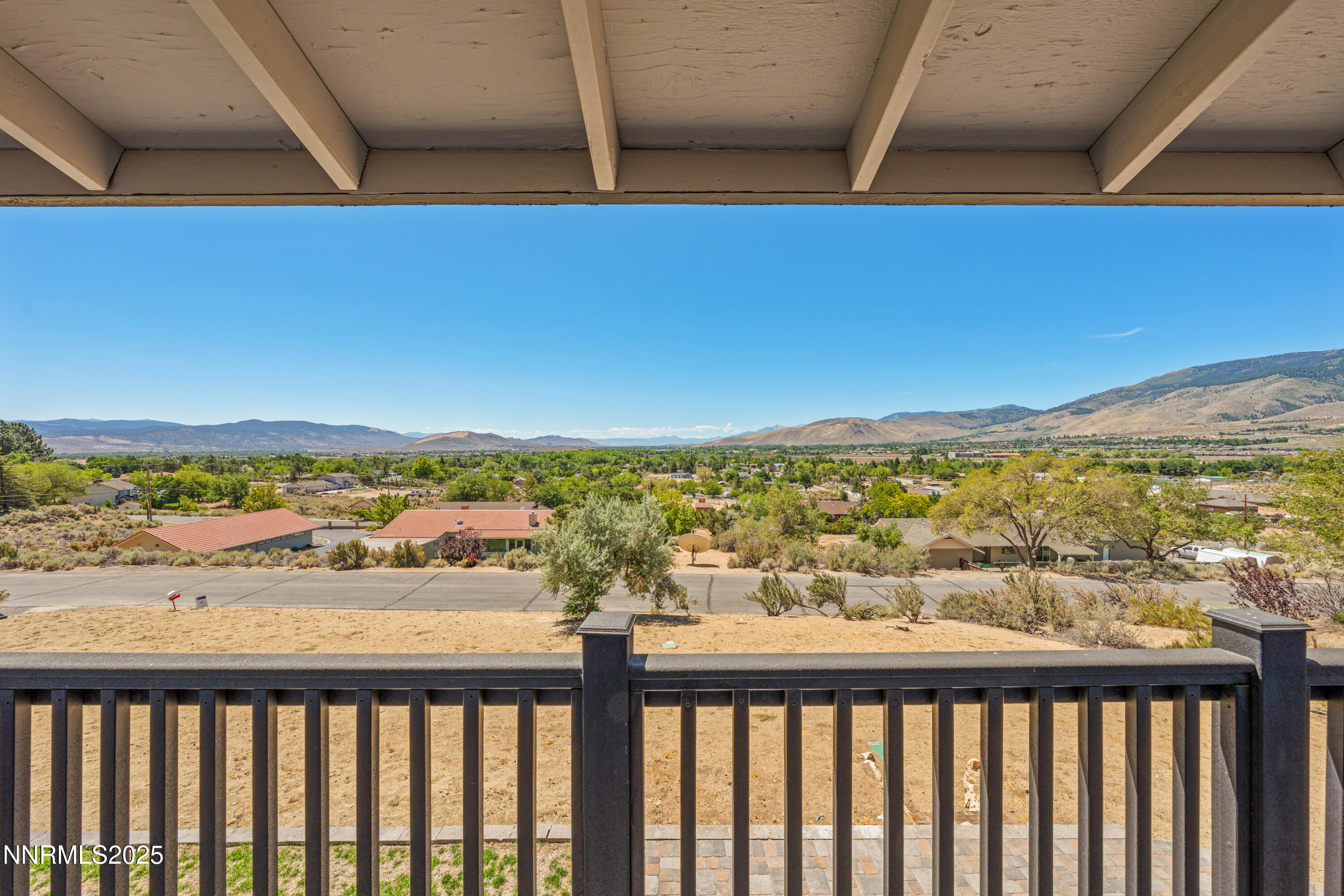150 Manzanita Terrace Property Photo 3