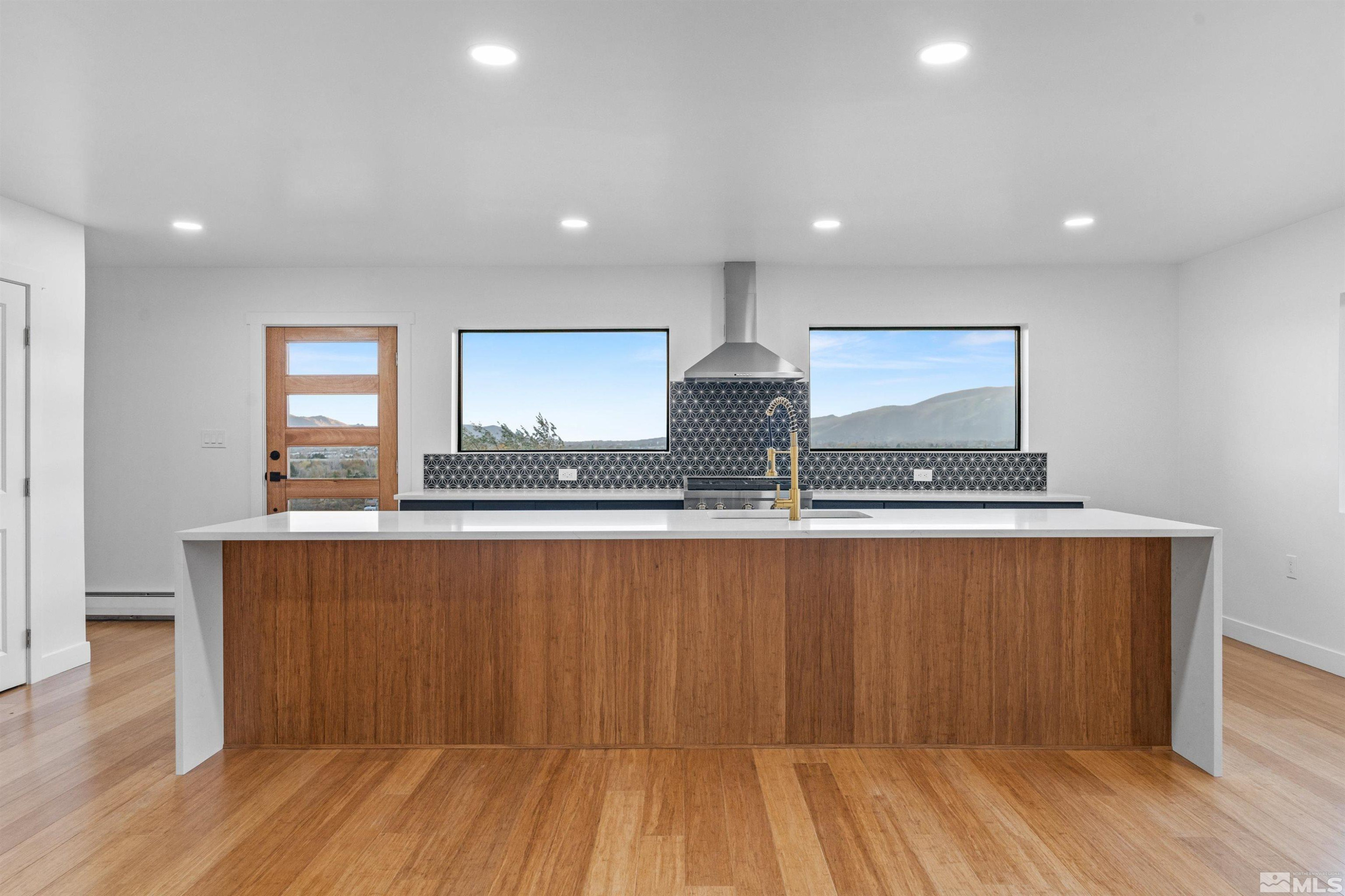 150 Manzanita Terrace Property Photo 7