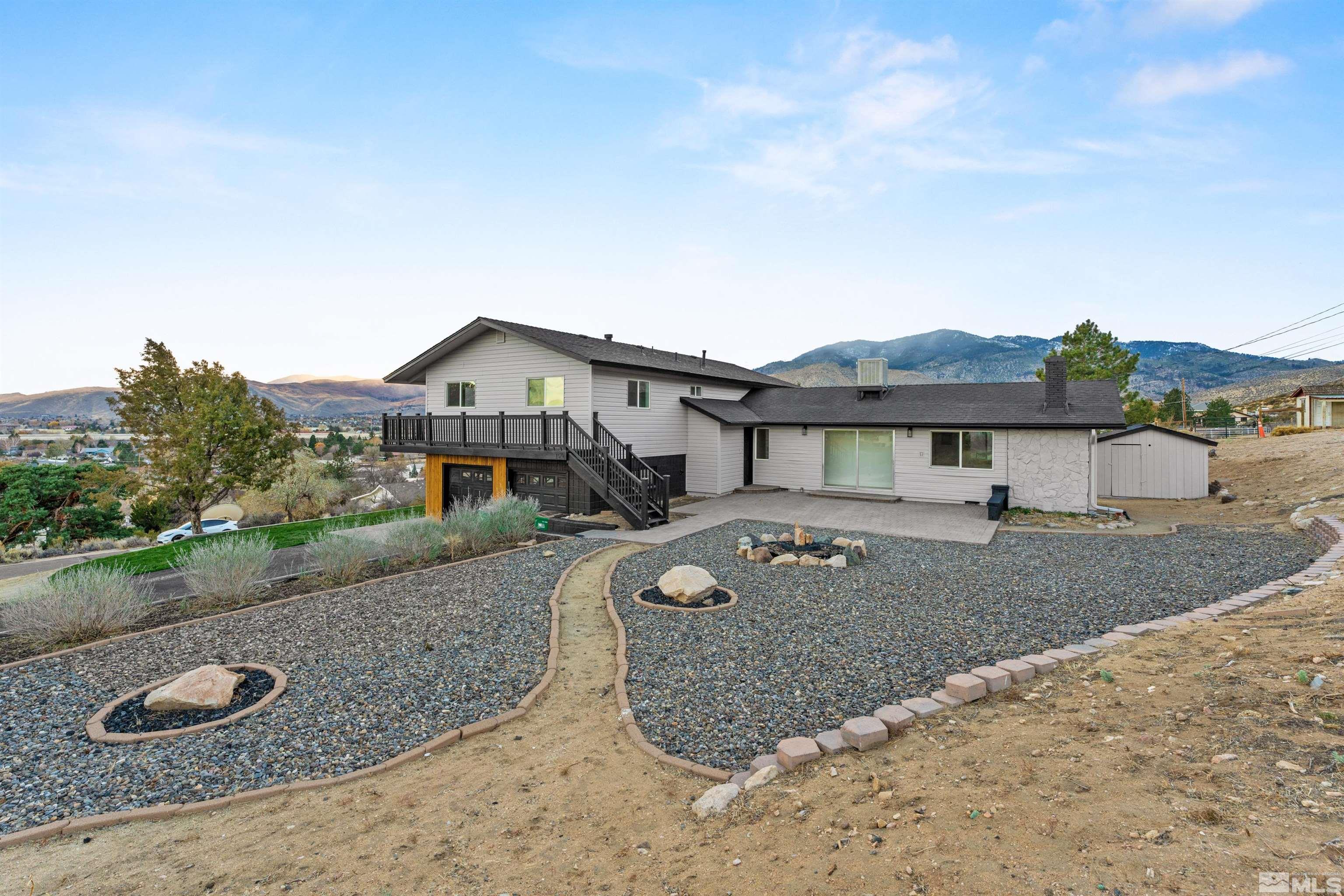 150 Manzanita Ter Property Photo 4