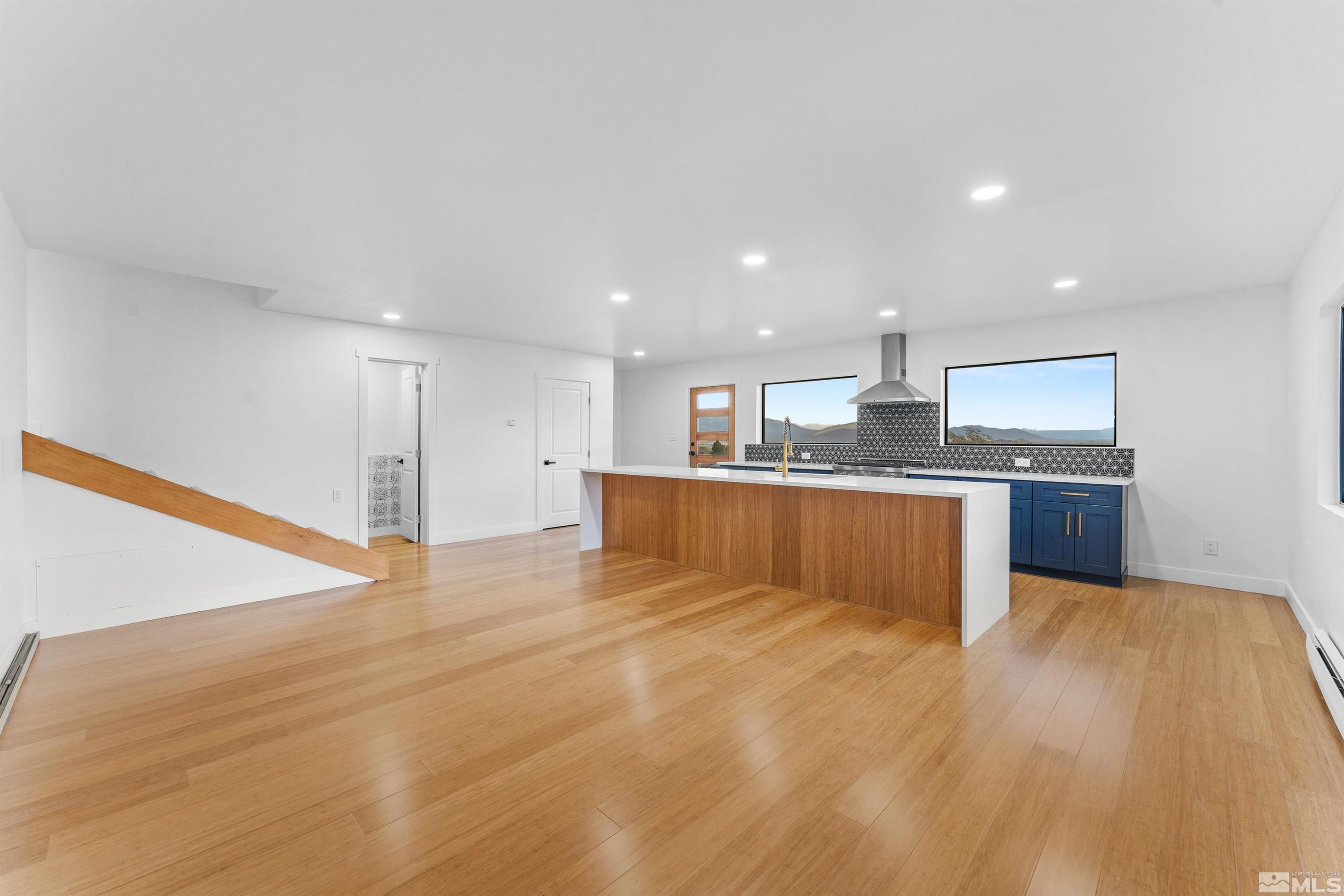 150 Manzanita Ter Property Photo 7