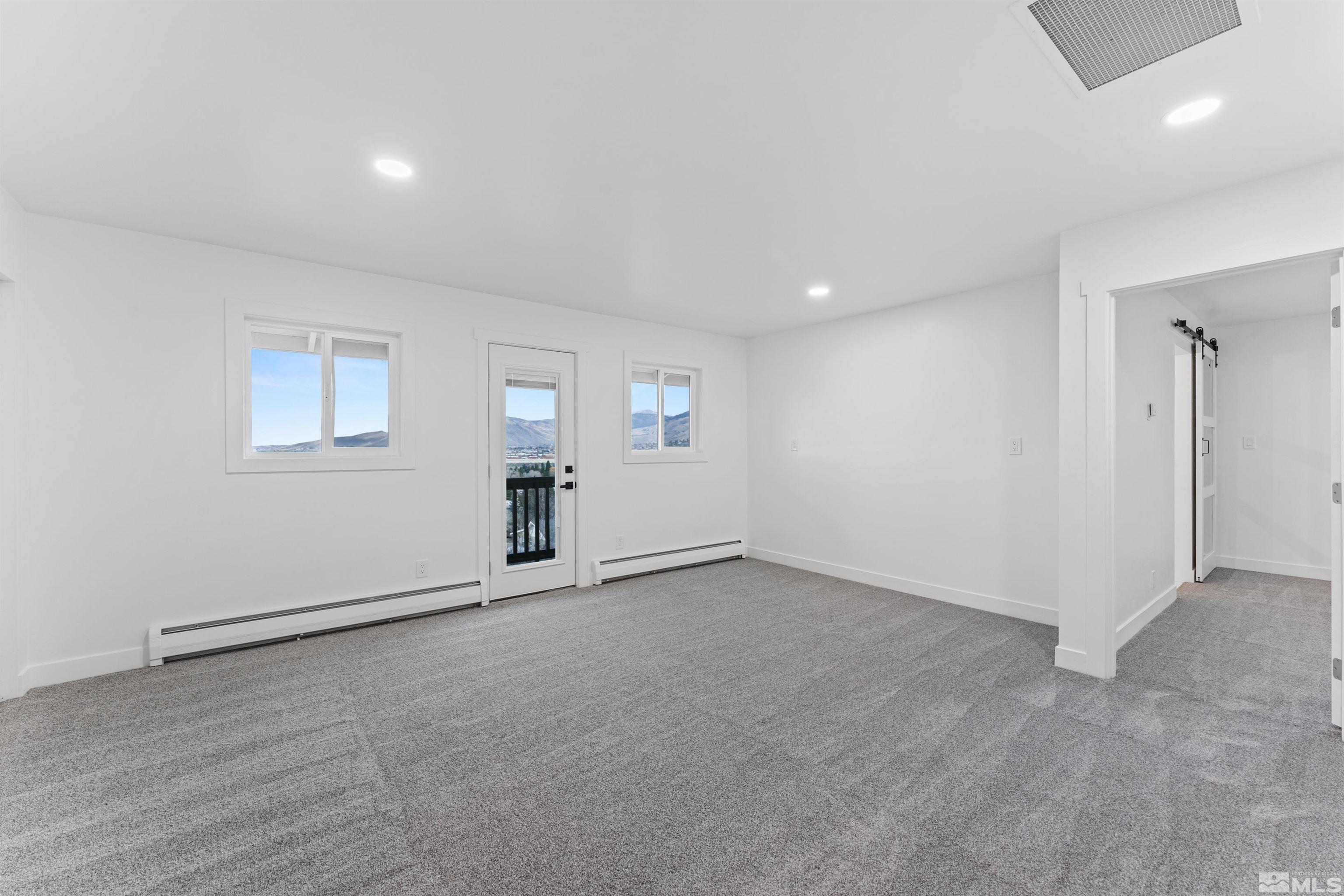 150 Manzanita Ter Property Photo 17